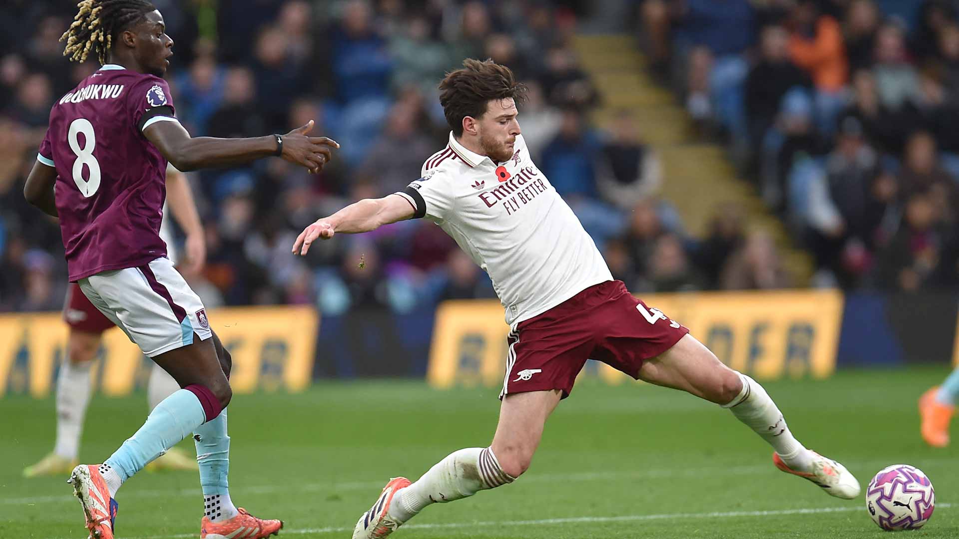 أرسنال يقبض بقوة على صدارة الدوري الإنجليزي 