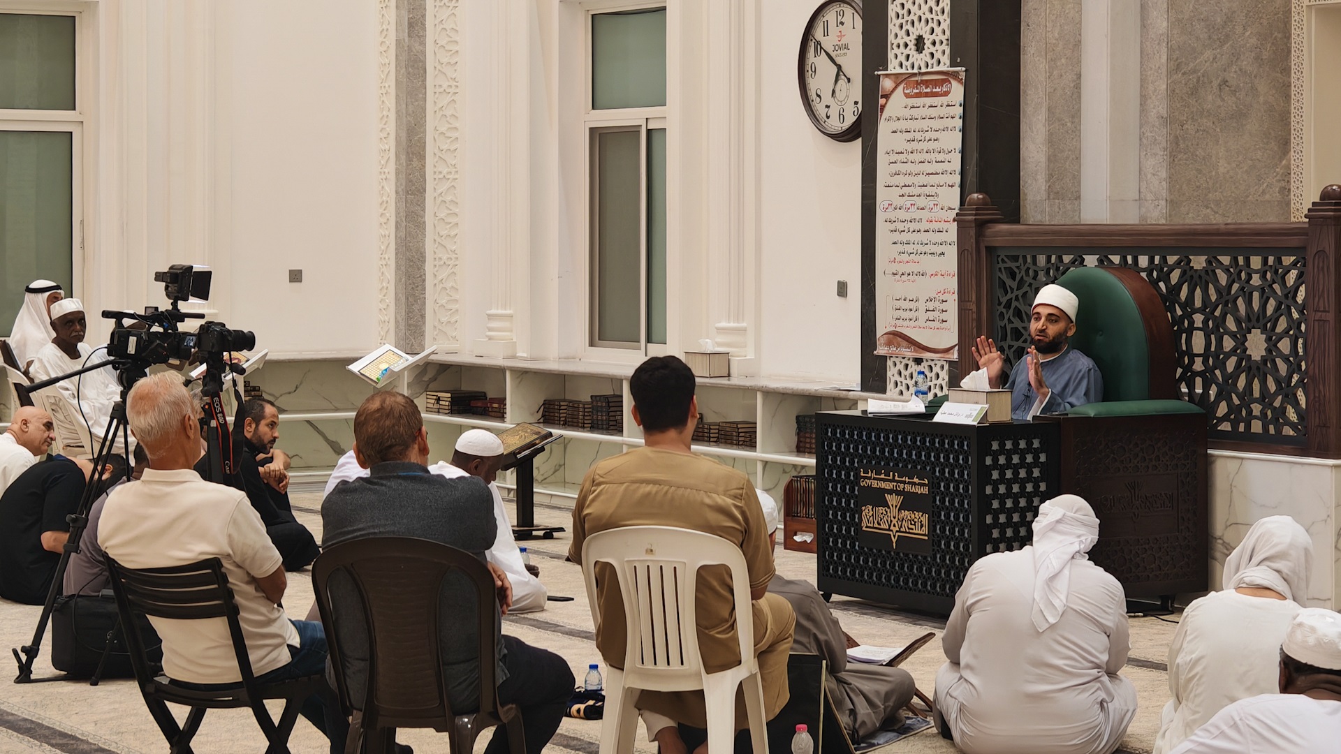 منتدى الإسلامي في الشارقة يختتم مجلسه العلمي بمسجد الحكمة 