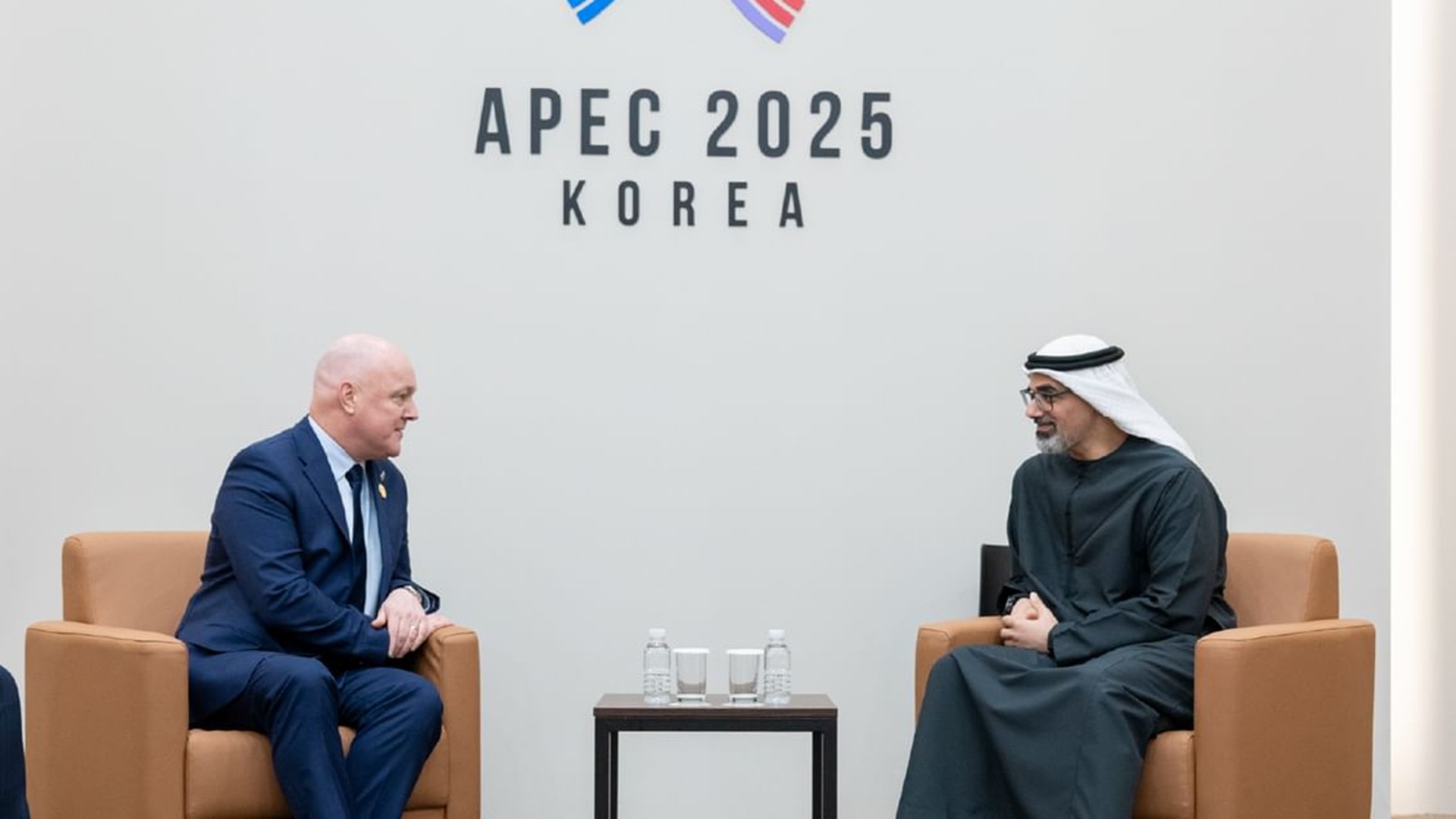 رئيس الدولة يهنئ رئيس كوت ديفوار بمناسبة إعادة انتخابه 