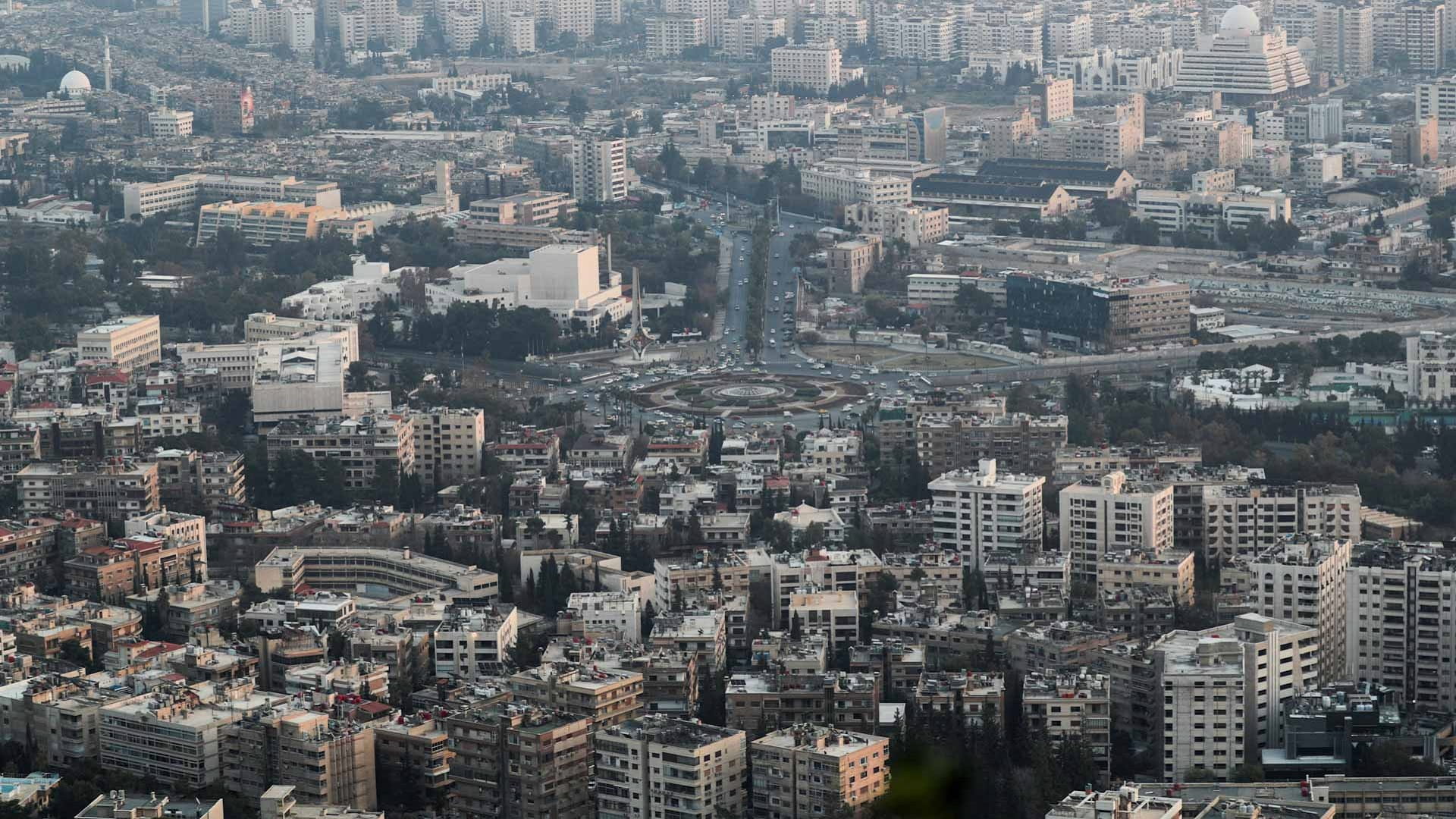 الخارجية الأميركية: ندعم رفع عقوبات قانون قيصر عن سوريا 