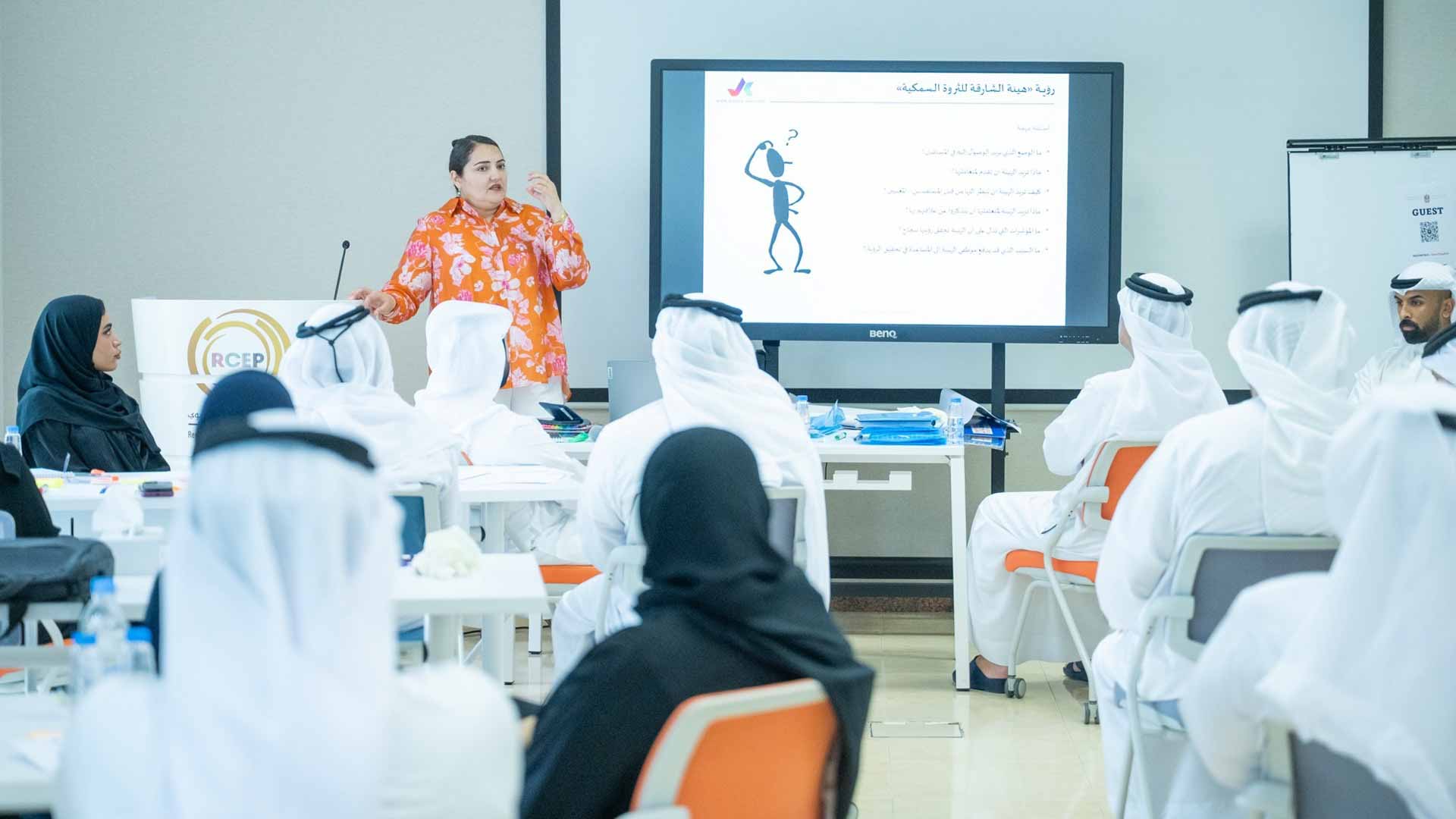 "الشارقة للثروة السمكية" تنظم ورشة لتحديث خطتها الاستراتيجية  