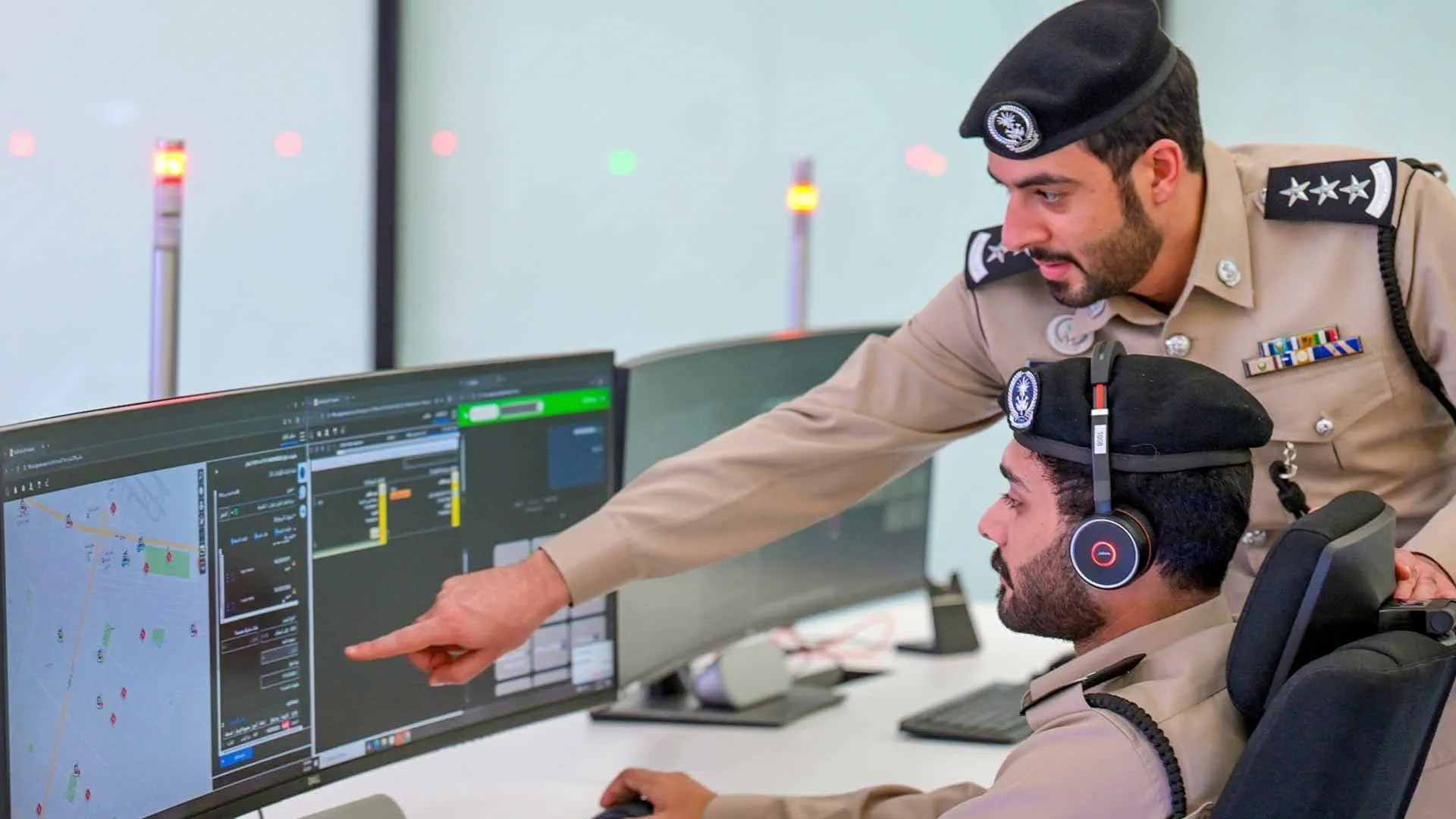Sharjah Police rescue two from faulty vehicle in10 minutes