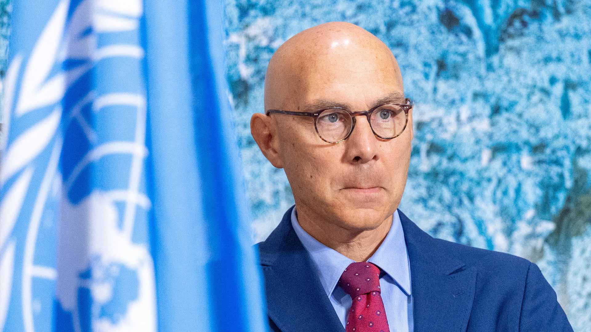 مفوض حقوق الإنسان: القانون الدولي ينهار أمام أعيننا