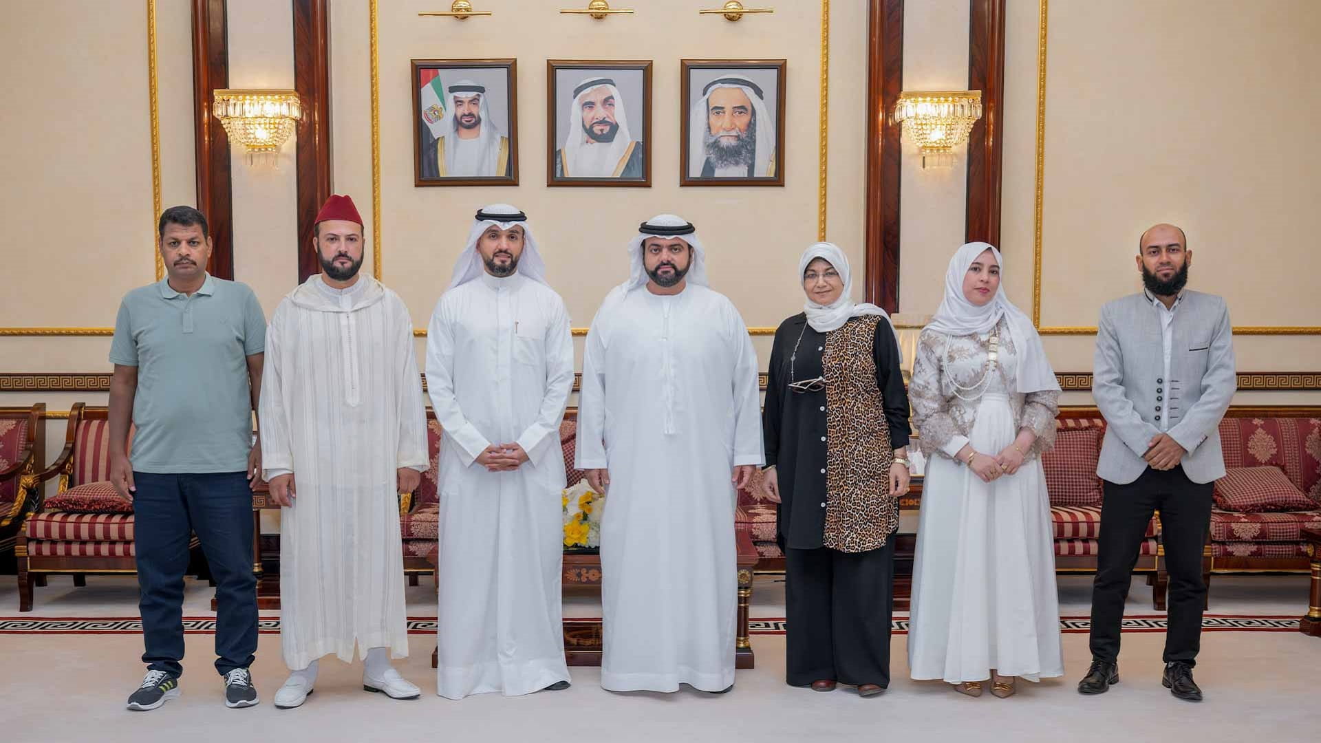 محمد الشرقي يلتقي الفائزين في منحة البدر وضيوف المهرجان 