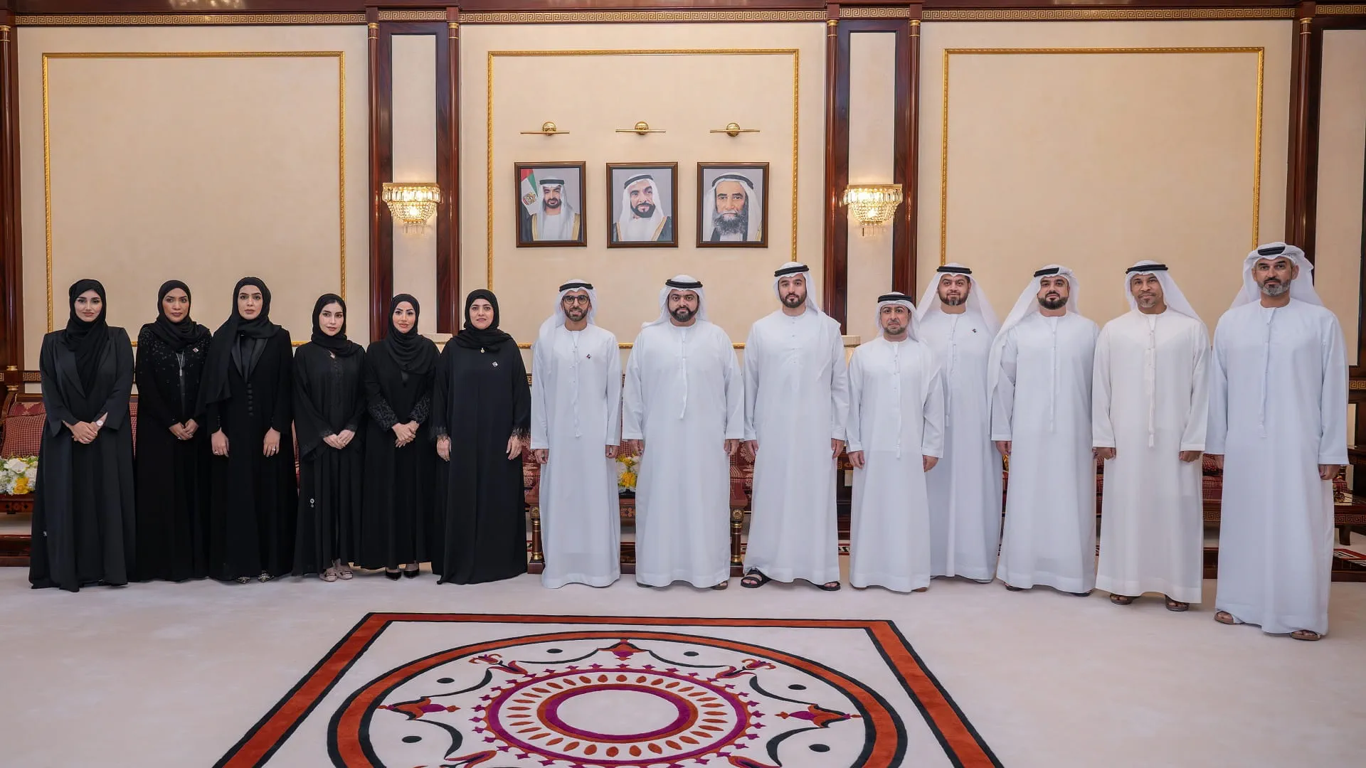 محمد الشرقي يلتقي منتسبي برنامج "قيادات حكومة الإمارات 2025"