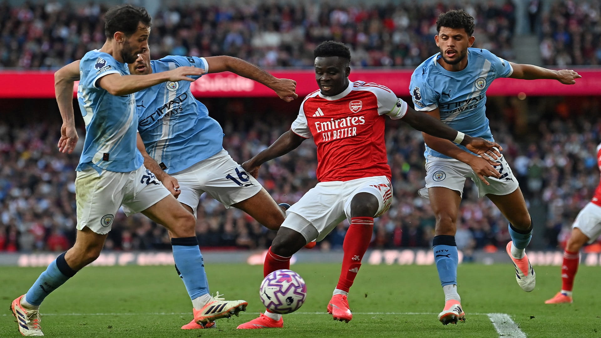 Arsenal escapes slump against Man City in Premier League