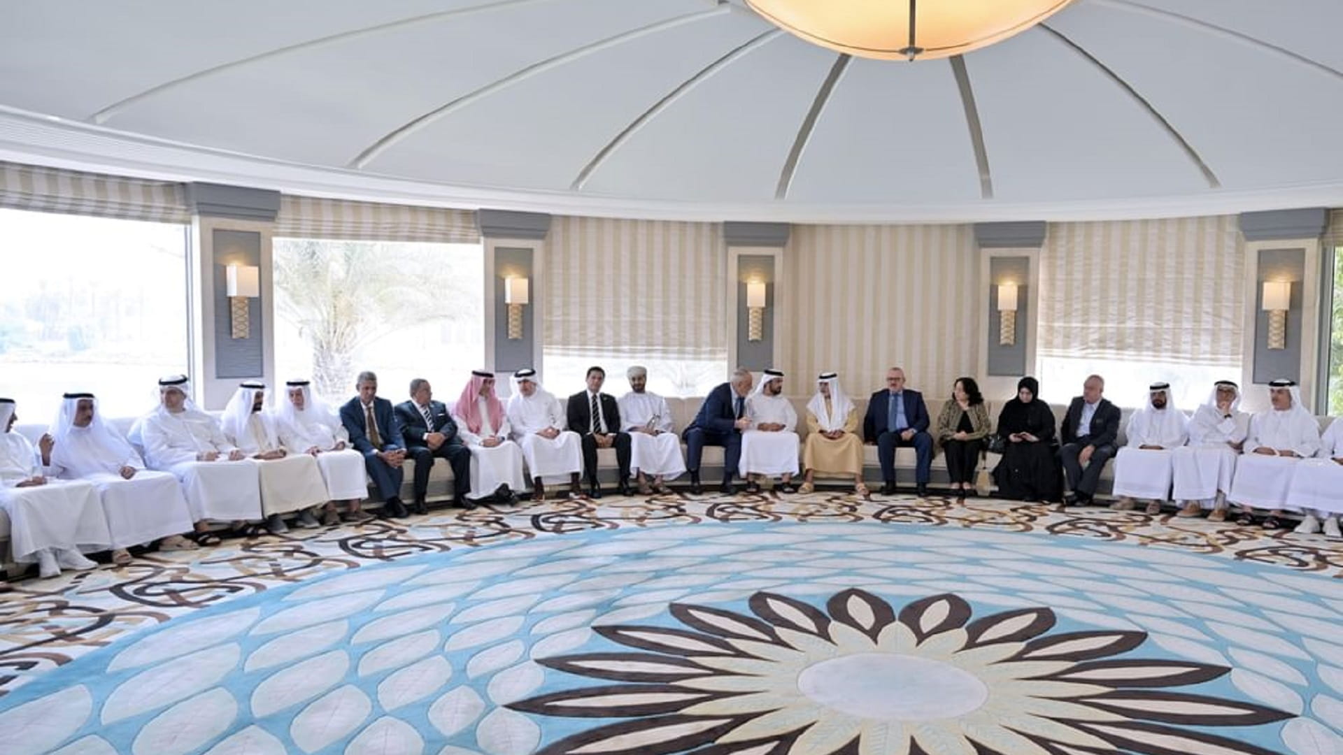 نهيان بن مبارك يؤكد حرص الإمارات على التعاون مع المؤسسات العربية