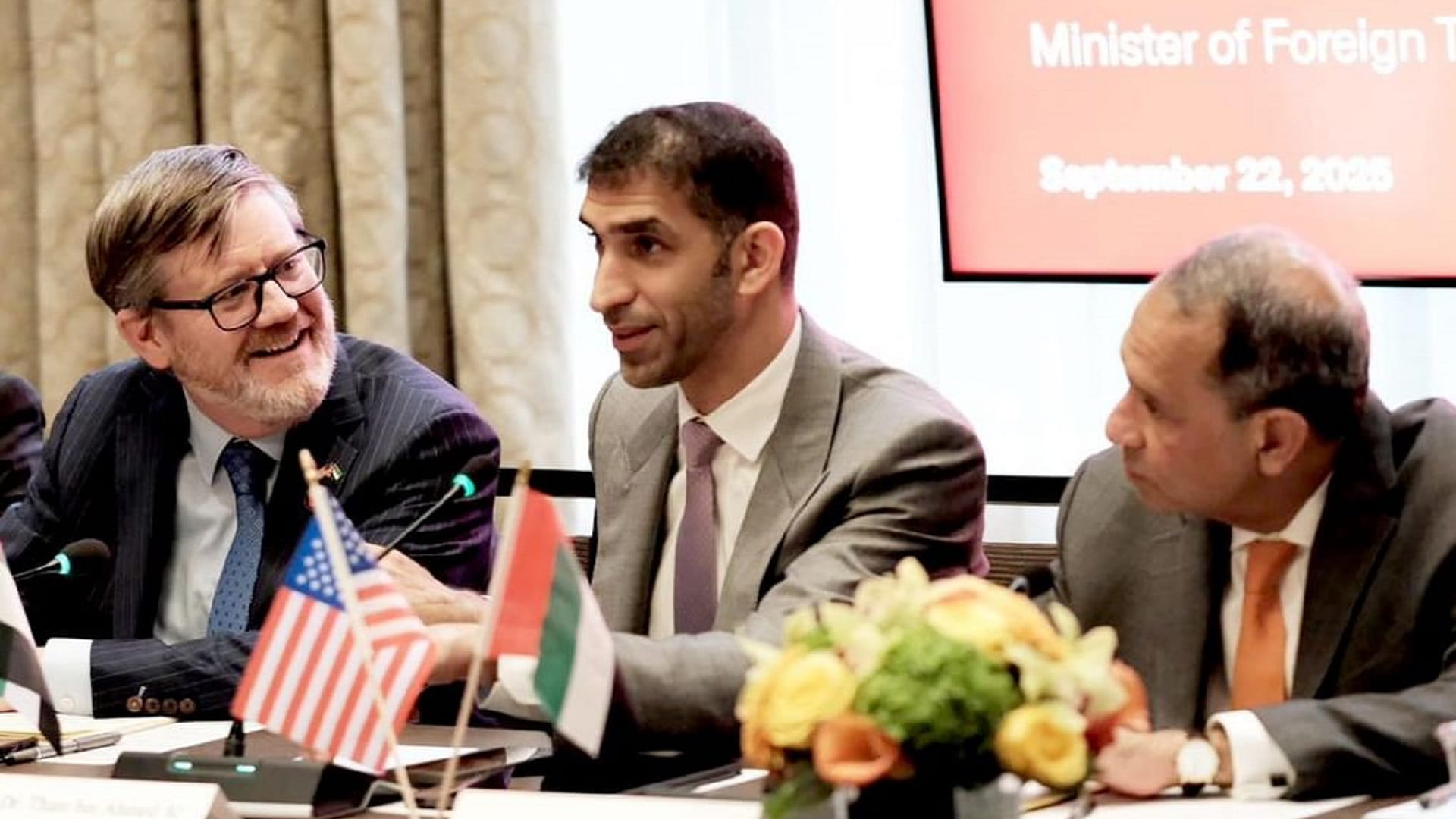 UAE, US explore ways to advance trade, investment ties