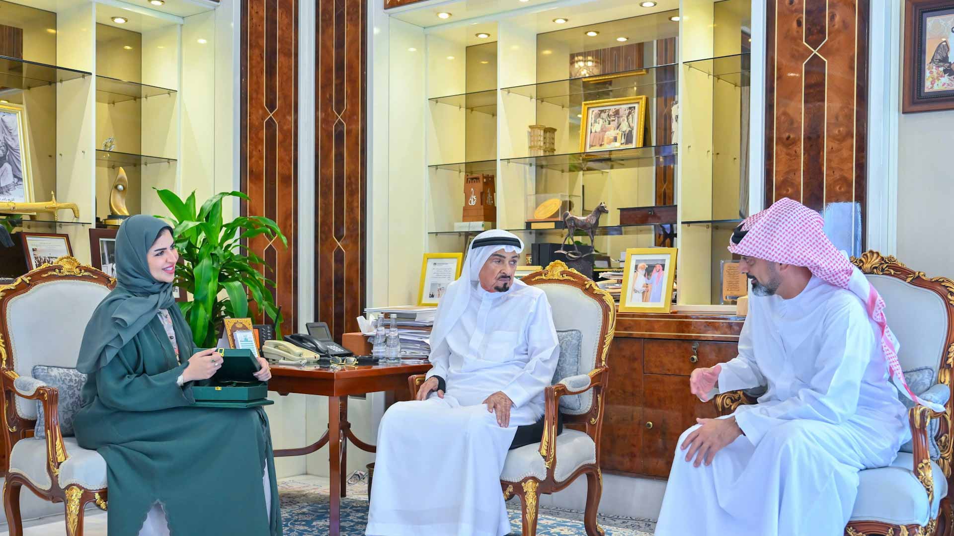 حميد النعيمي: تأهيل الكفاءات الوطنية يدعم مسيرة التنمية بعجمان 