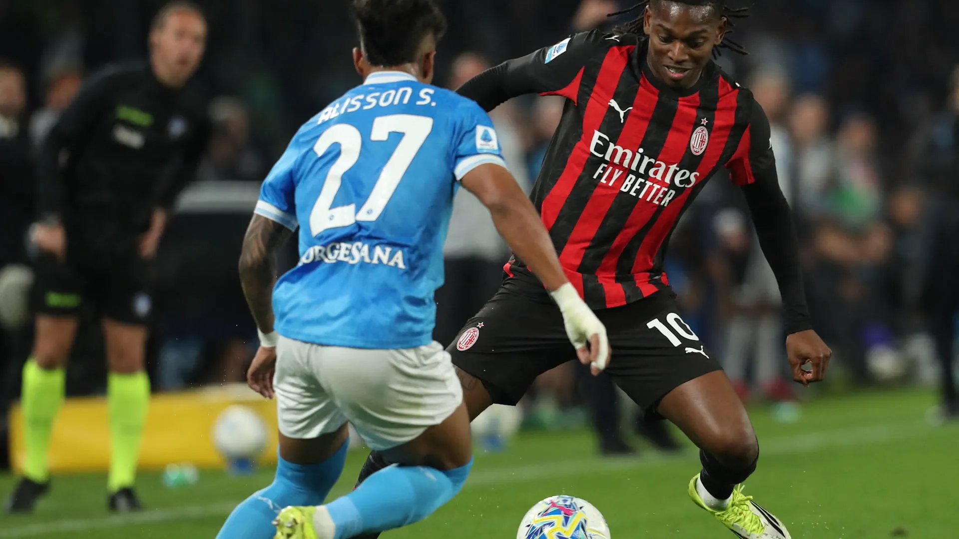 Napoli snatches three points from Milan in Serie A 