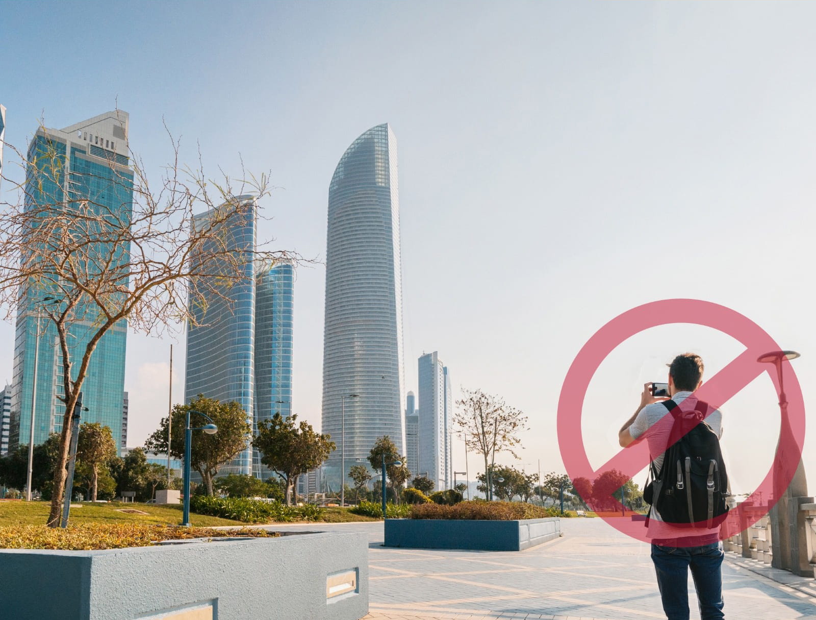 صورة بعنوان: شرطة أبوظبي تضبط 375 شخصاً لنشر معلومات مضللة وتصوير مواقع مختلفة 