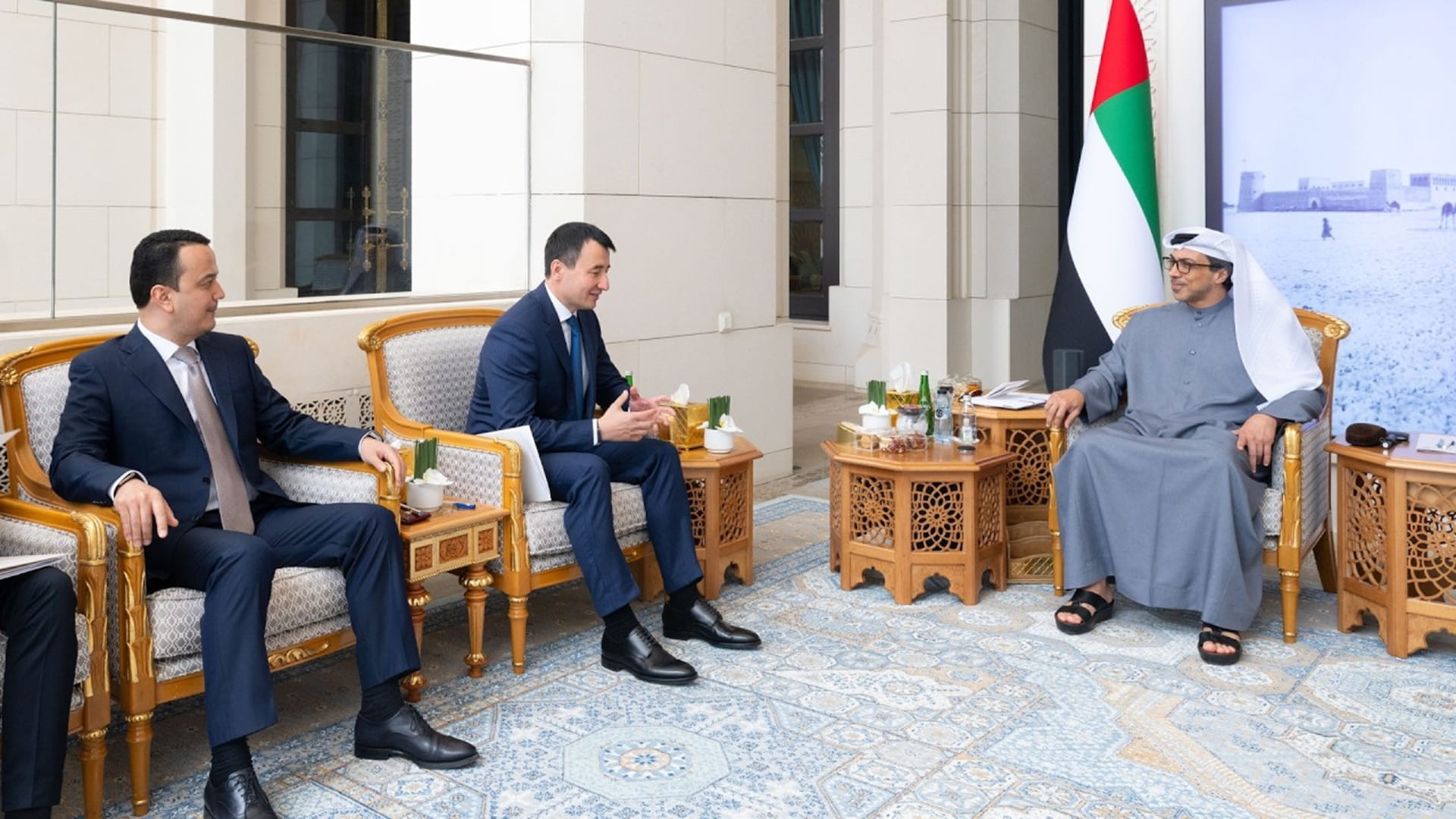 Mansour bin Zayed receives Uzbekistans Deputy Prime Minister