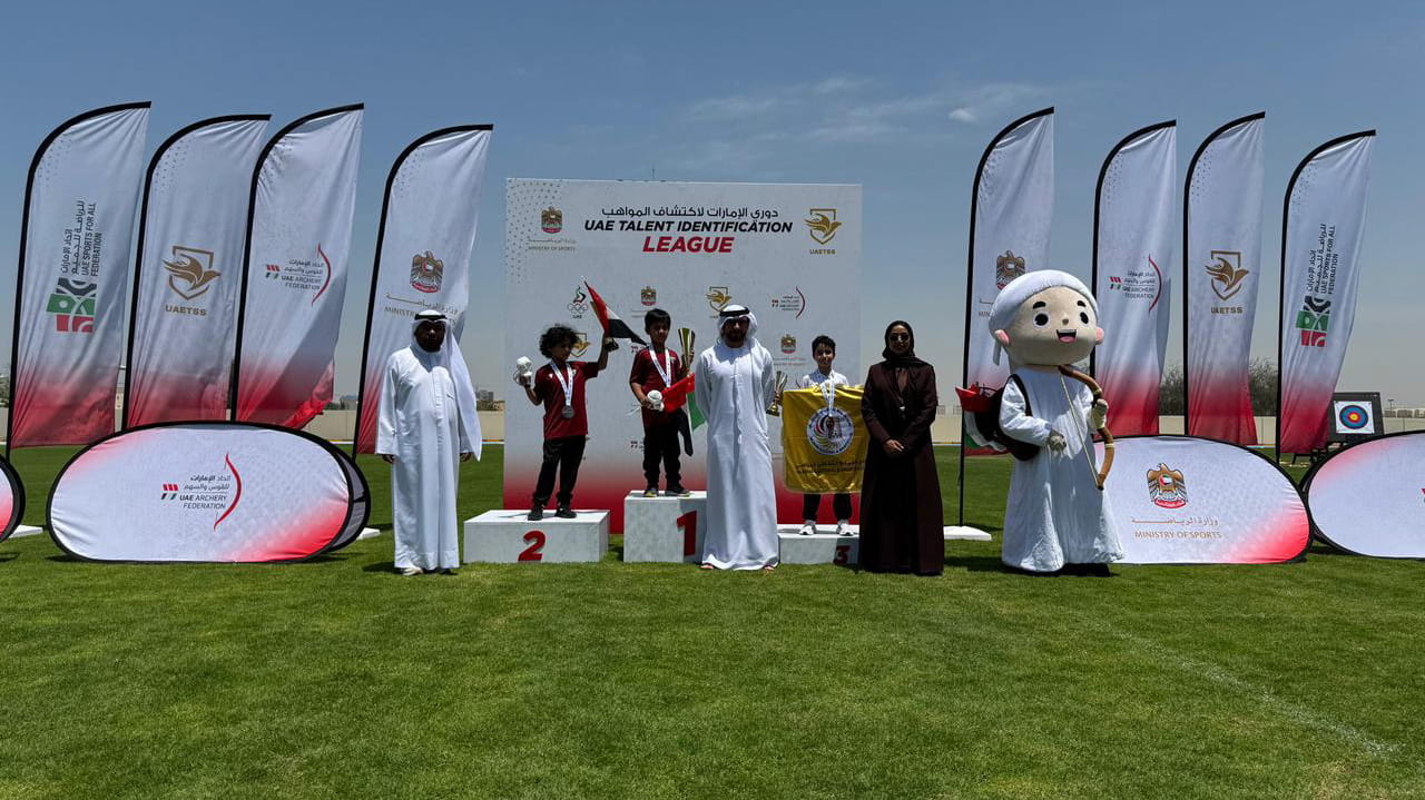 نادي مليحة يحصد3 ميداليات ملونة في ختام دوري الإمارات للقوس والسهم