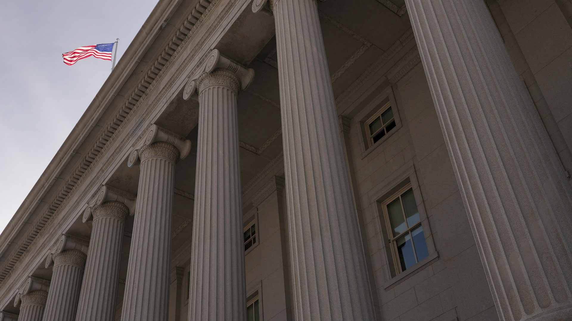 أميركا تفرض عقوبات على منصتين رئيسيتين لتداول العملات المشفرة 