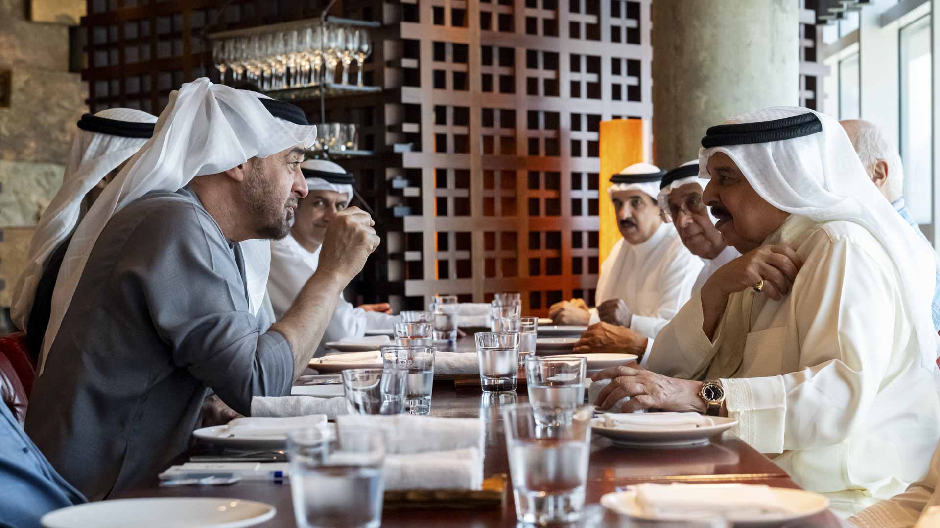 UAE President and King of Bahrain discuss fraternal ties 