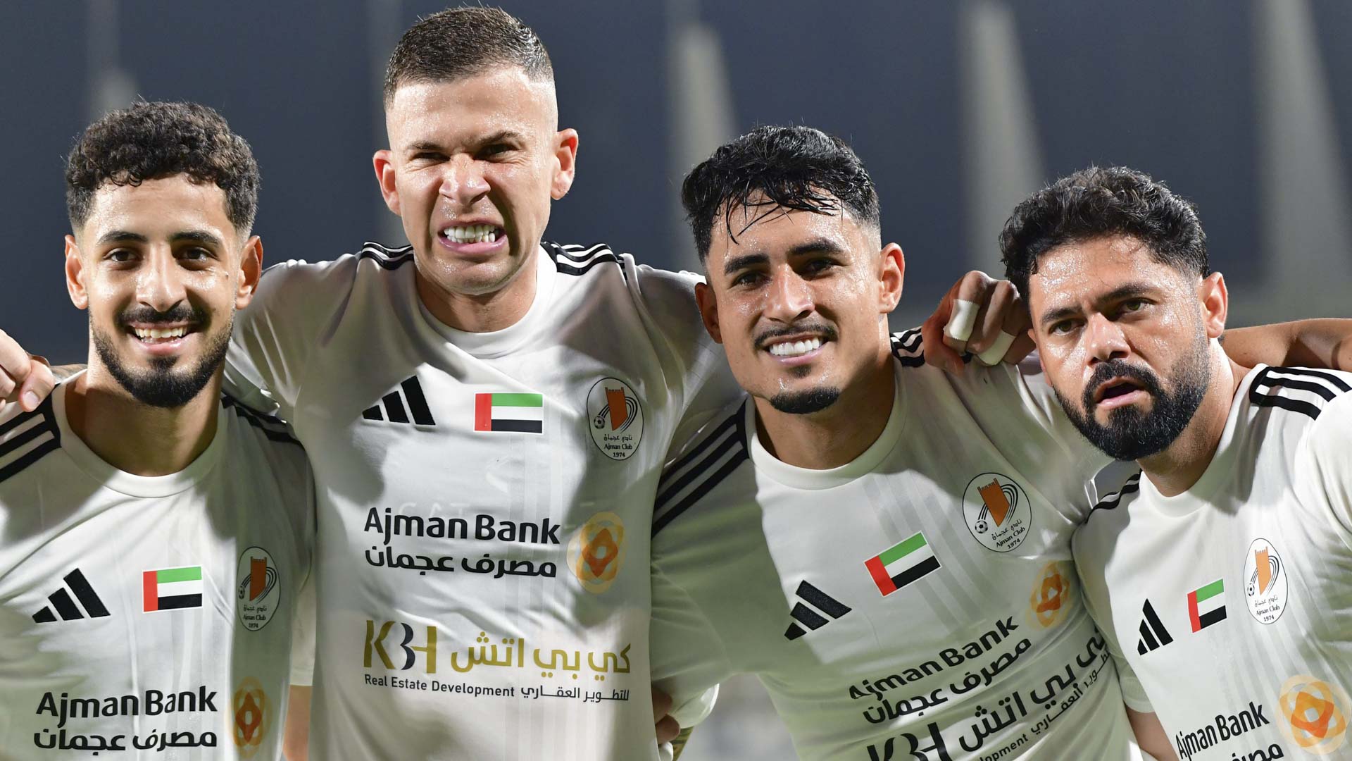 عجمان يفوز على الوحدة بثلاثية في دوري أدنوك للمحترفين
