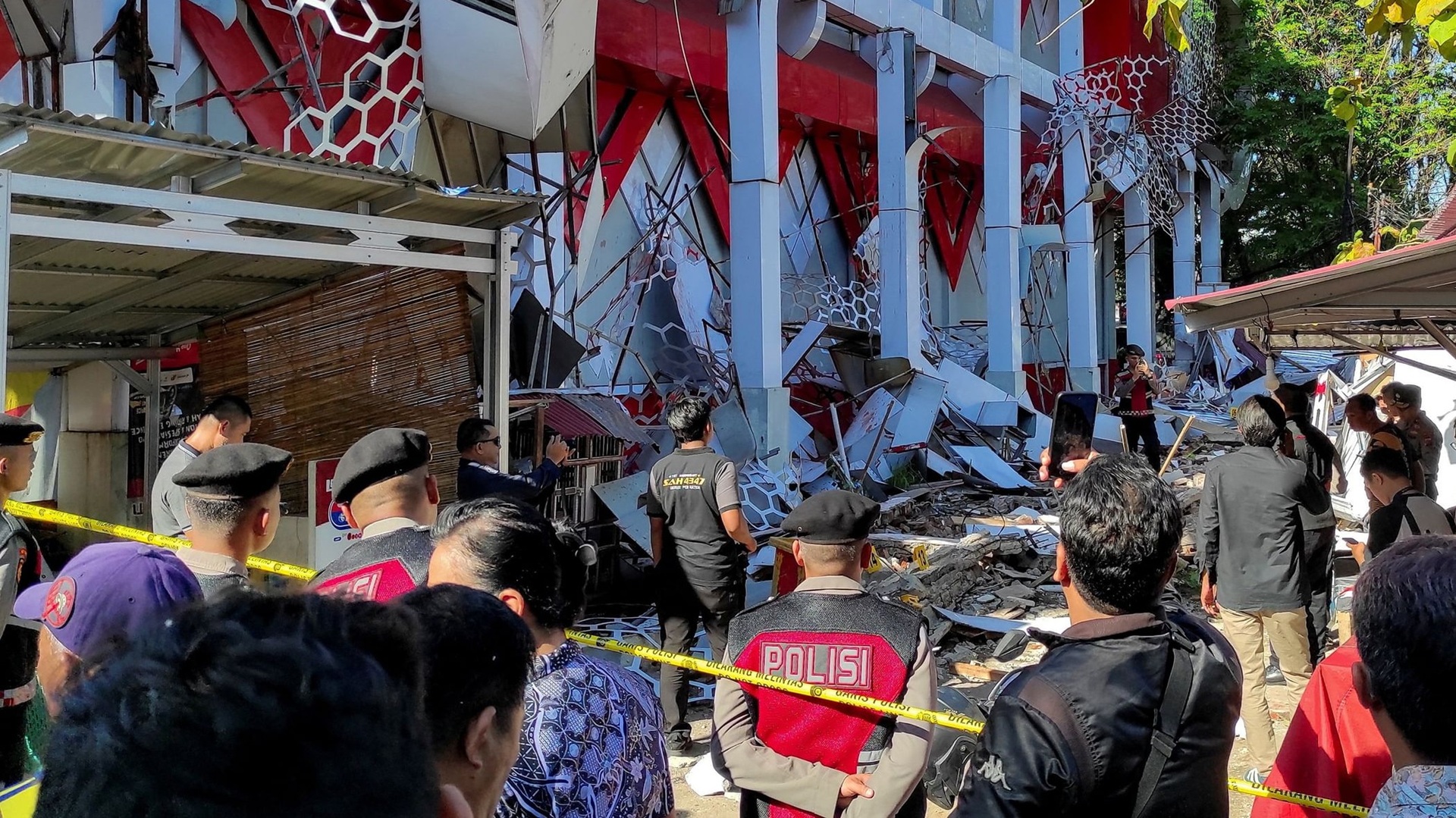 Death toll from Indonesia earthquake increases to 47 