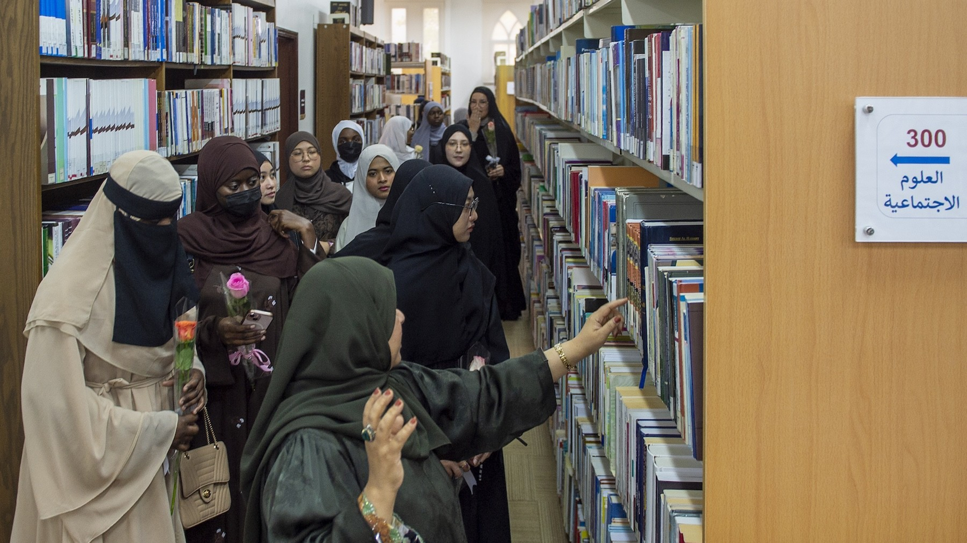 صورة بعنوان: "مكتبات الشارقة" تسجل 188 ألف زيارة وتنفذ 555 برنامجاً ثقافياً 