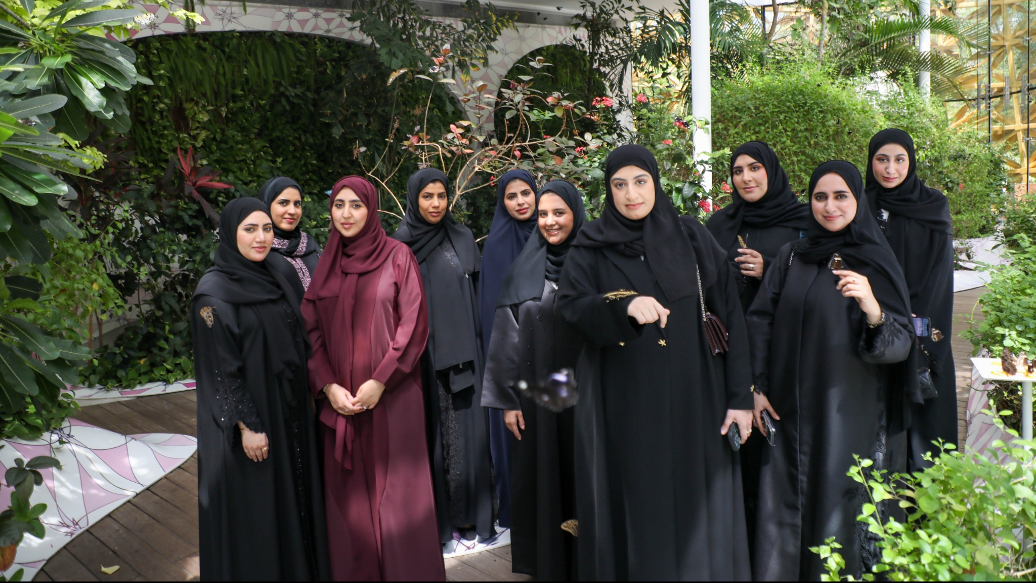 بلدية الحمرية تنظم رحلة إلى جزيرة النور احتفاء بموظفاتها 