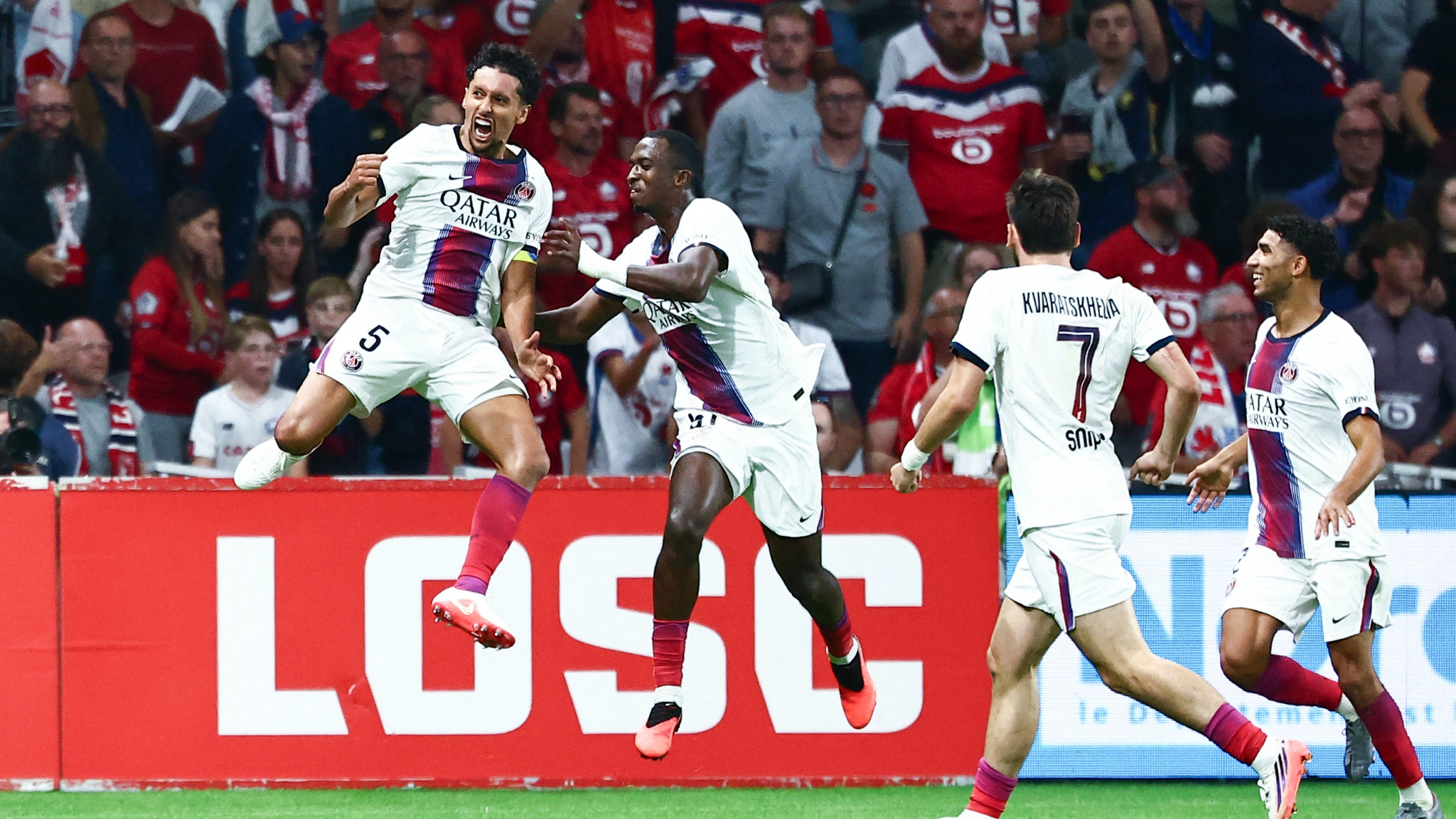 باريس سان جيرمان ينتزع التعادل أمام ليل في الدوري الفرنسي 