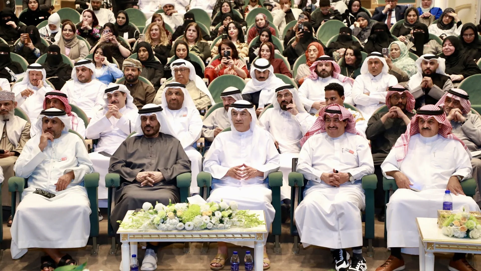 Diverse poetic voices shine at Nabati Poetry evening 