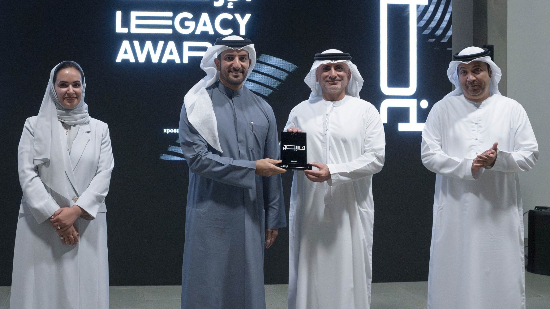 سلطان بن أحمد يشهد ختام "اكسبوجر 2026" ويكرم الفائزين بجوائز الإرث