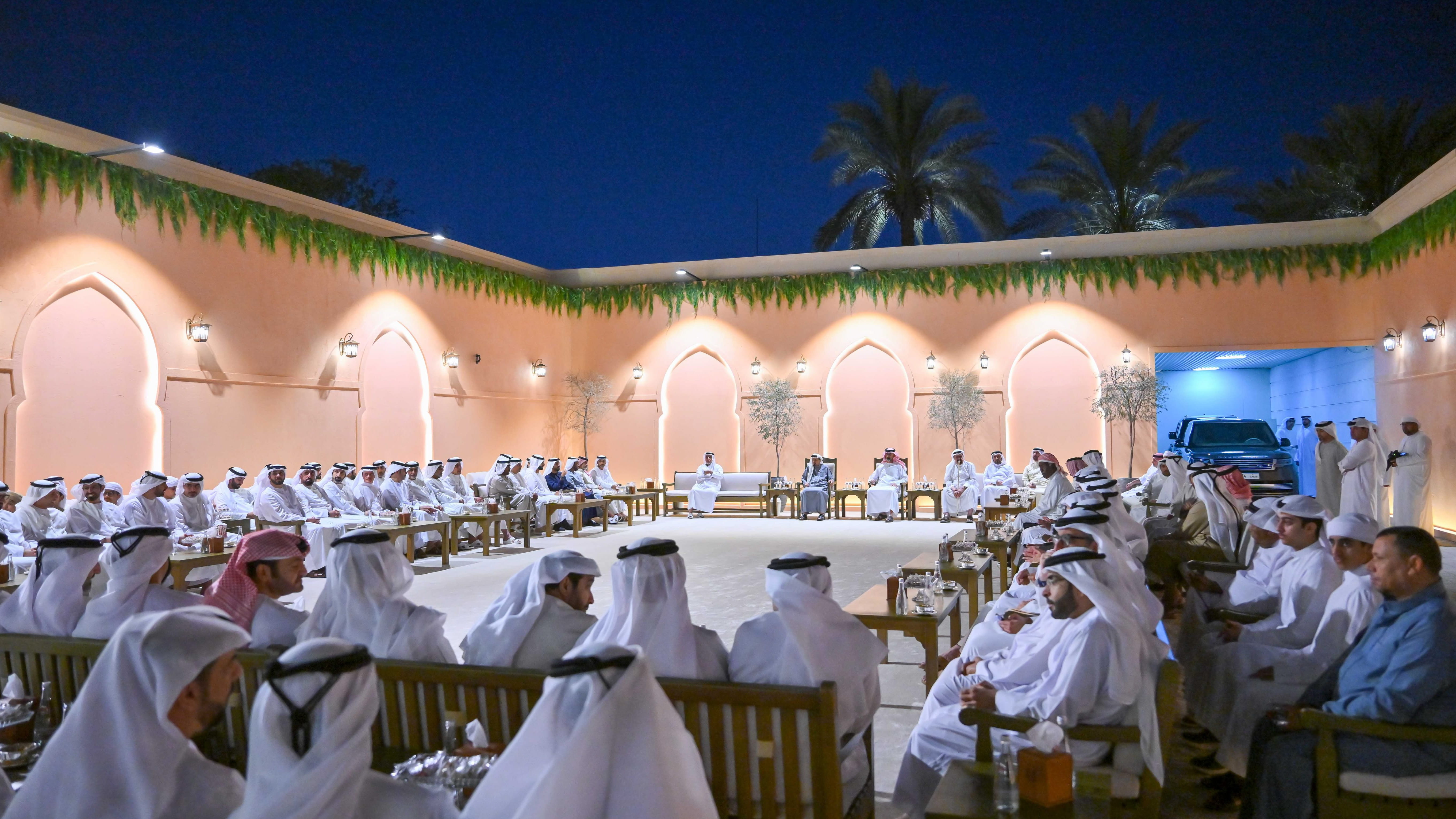 حاكم عجمان يتقبل تهاني الشهر المبارك من أعيان ووجهاء القبائل 