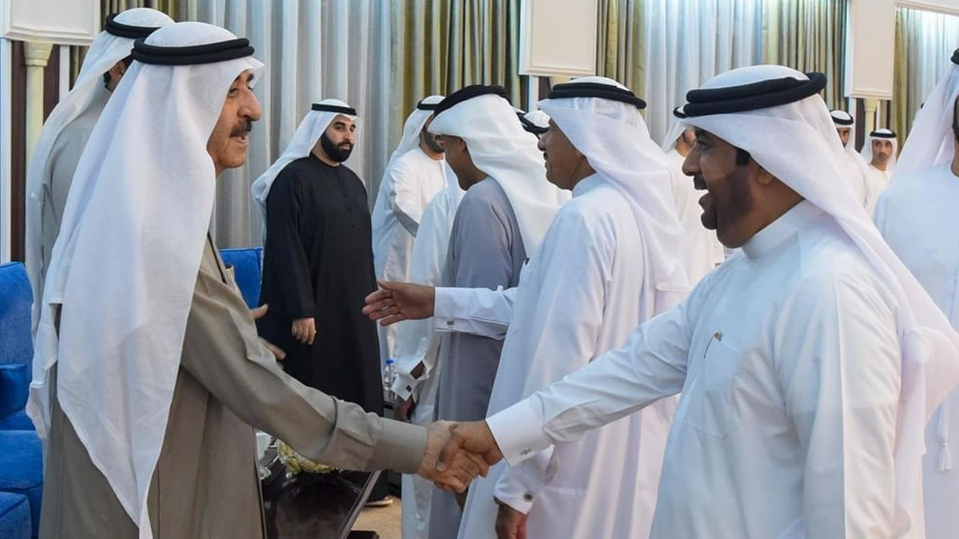 حاكم أم القيوين يلتقي المهنئين بمناسبة حلول شهر رمضان المبارك 