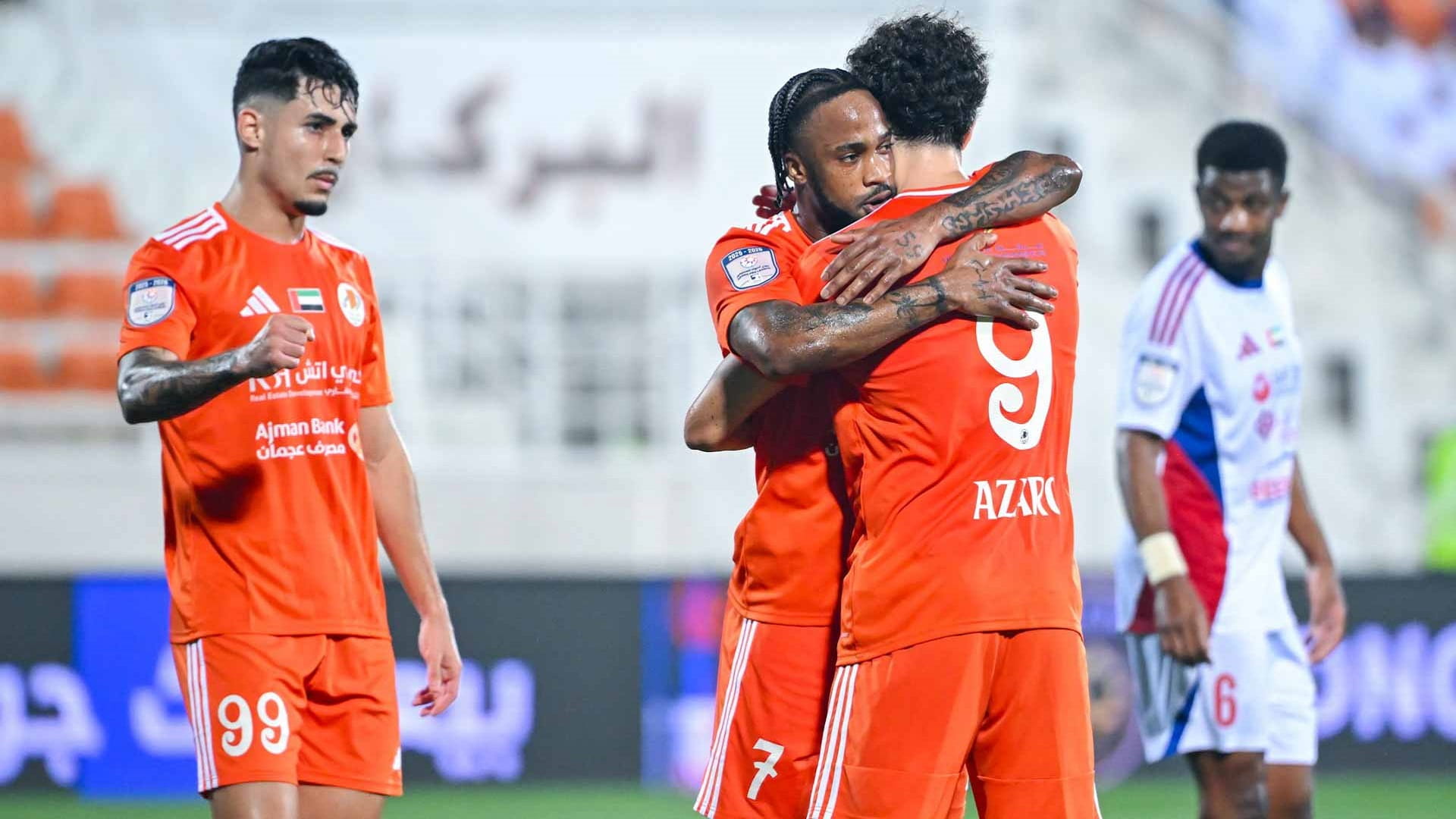 عجمان يفوز على الشارقة 3-2 في دوري أدنوك للمحترفين
