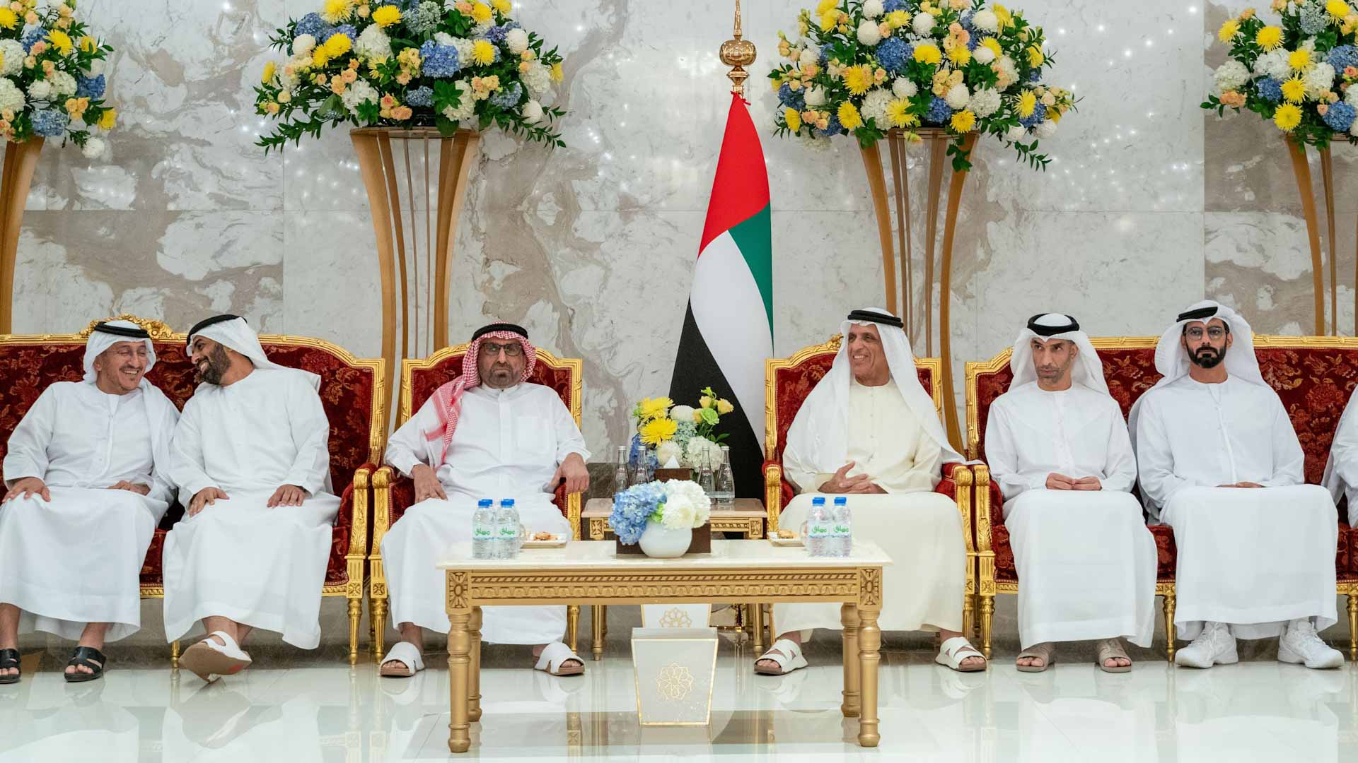 سعود بن صقر يستقبل وزيري الثقافة والتجارةالخارجية والمهنئين برمضان 