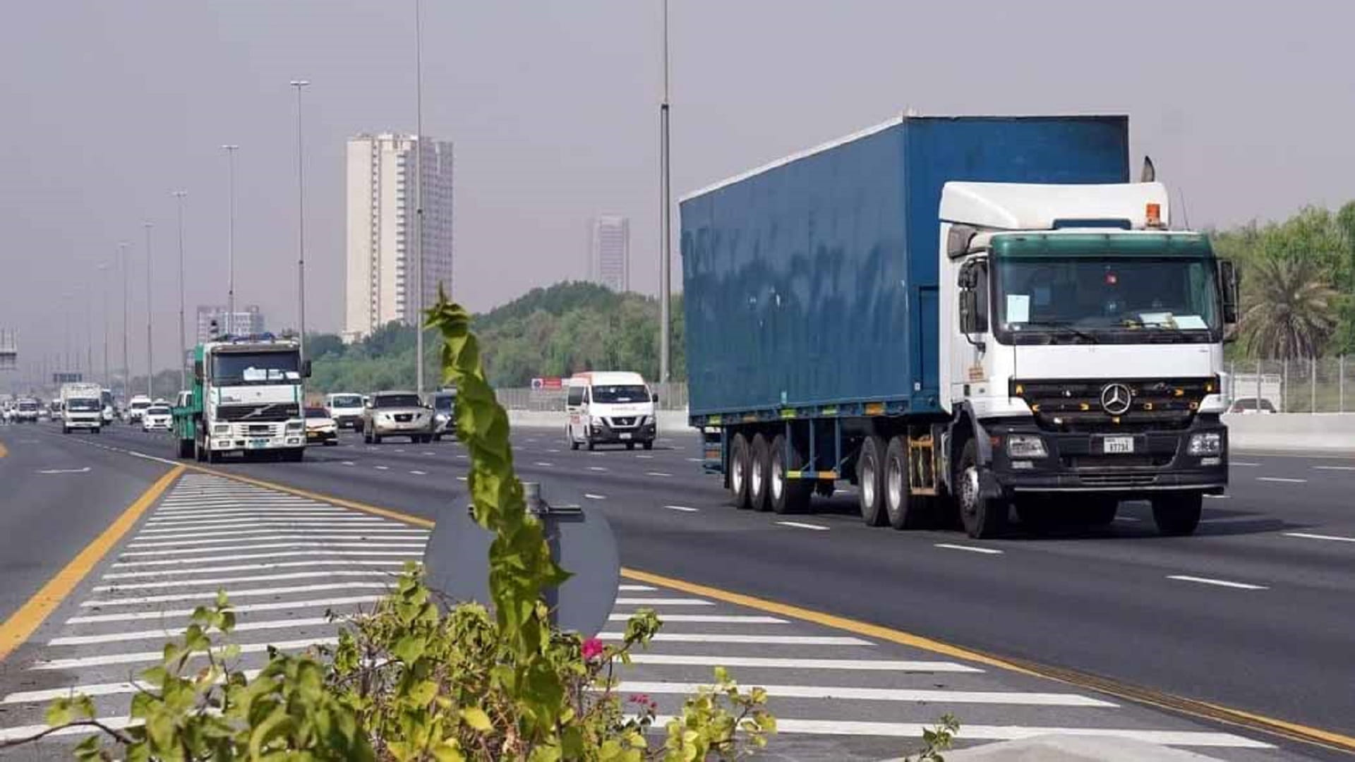 Dubai lifts truck restrictions on emirate's roads until 4 March 