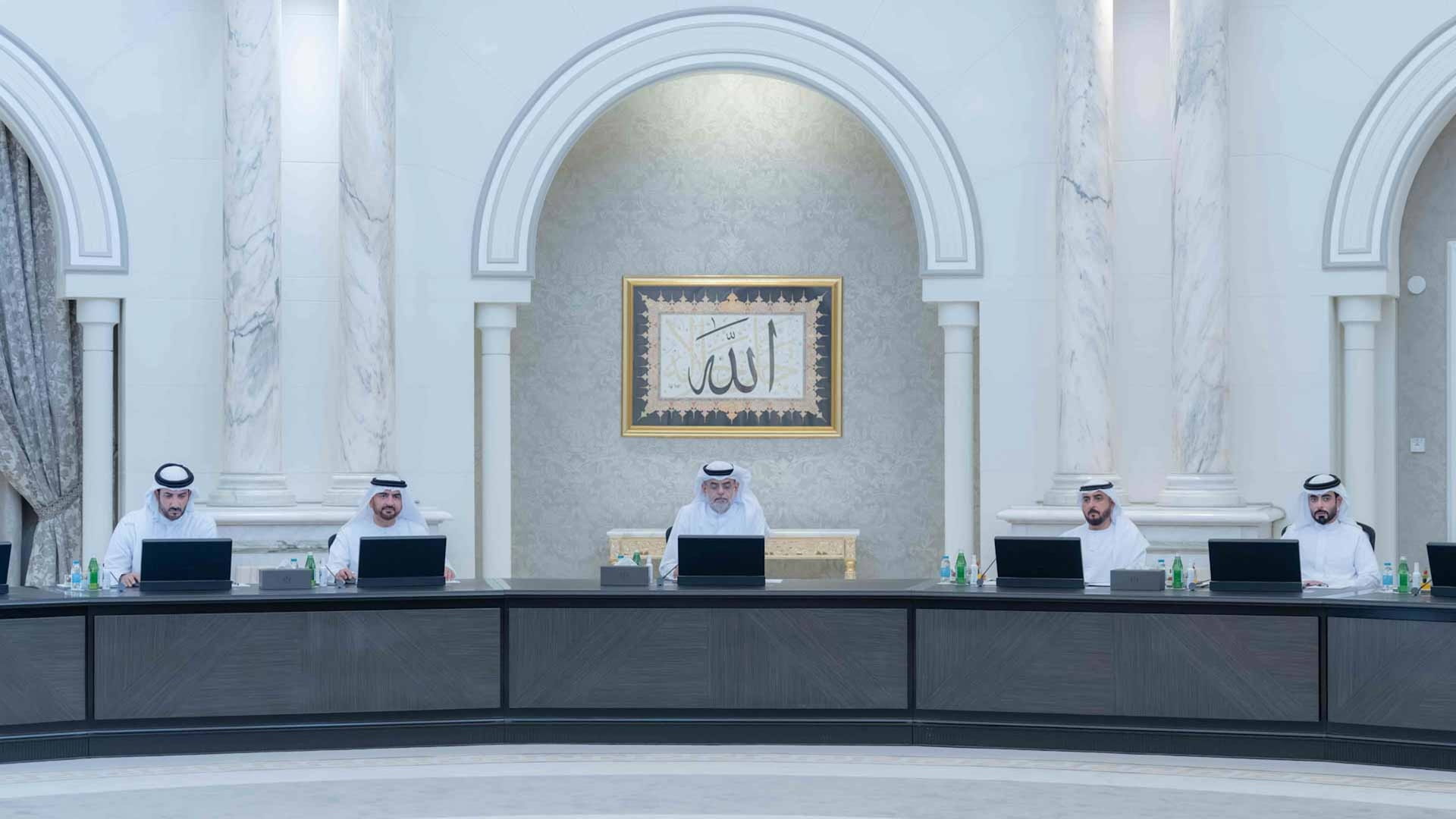 SEC reviews updates on “Aqari” digital platform 