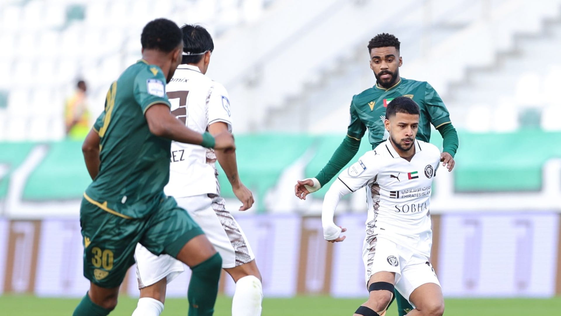 صورة بعنوان: في دوري أدنوك للمحترفين.. تعادل سلبي بين خورفكان والنصر 