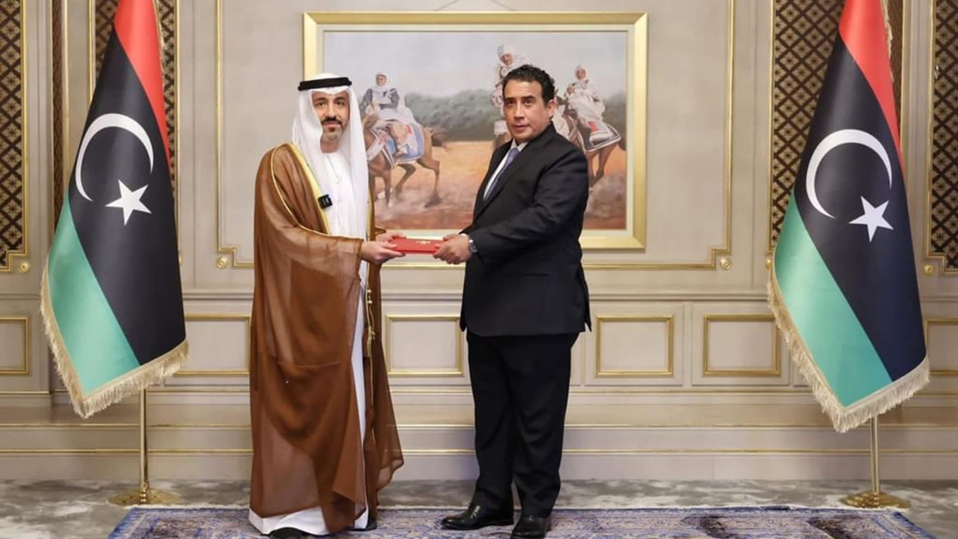 صورة بعنوان: سفير الإمارات يقدم أوراق اعتماده إلى رئيس المجلس الرئاسي الليبي 