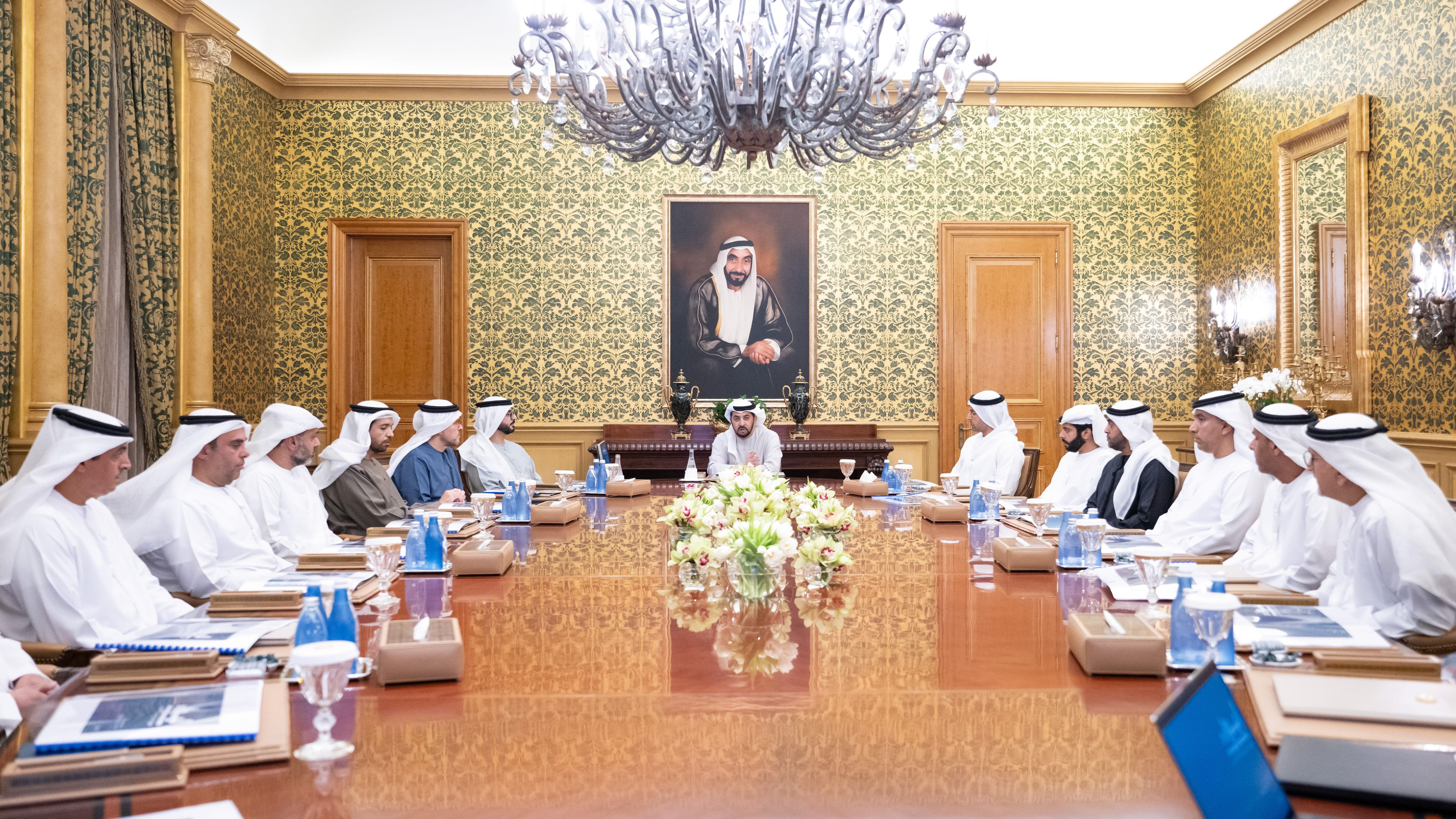 حمدان بن زايد: مهرجان ليوا الدولي يصون التراث الوطني ويعزز الهوية