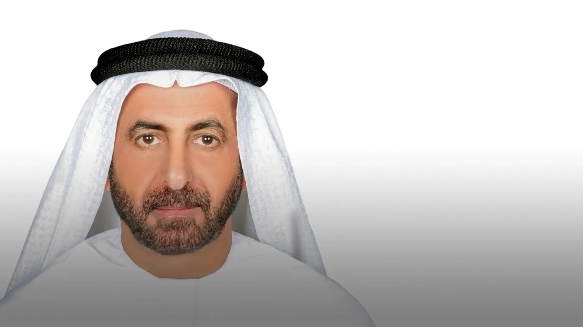 سعادة سلطان مطر بن دلموك الكتبي رئيس مجلس إدارة مؤسسة الشارقة للقرآن الكريم والسنة النبوية 