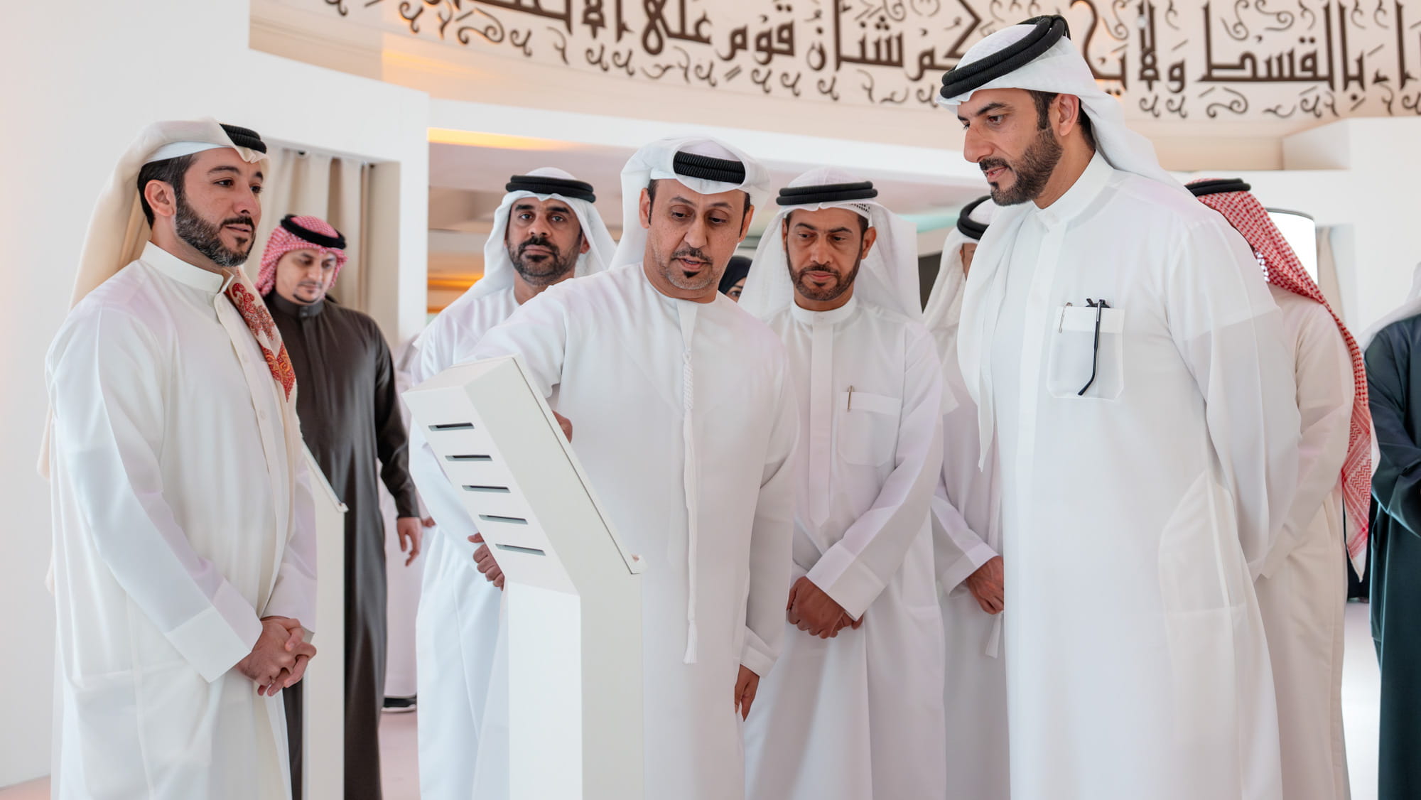 سلطان بن أحمد يطلق الأنظمة الرقمية القضائية الجديدة بالشارقة