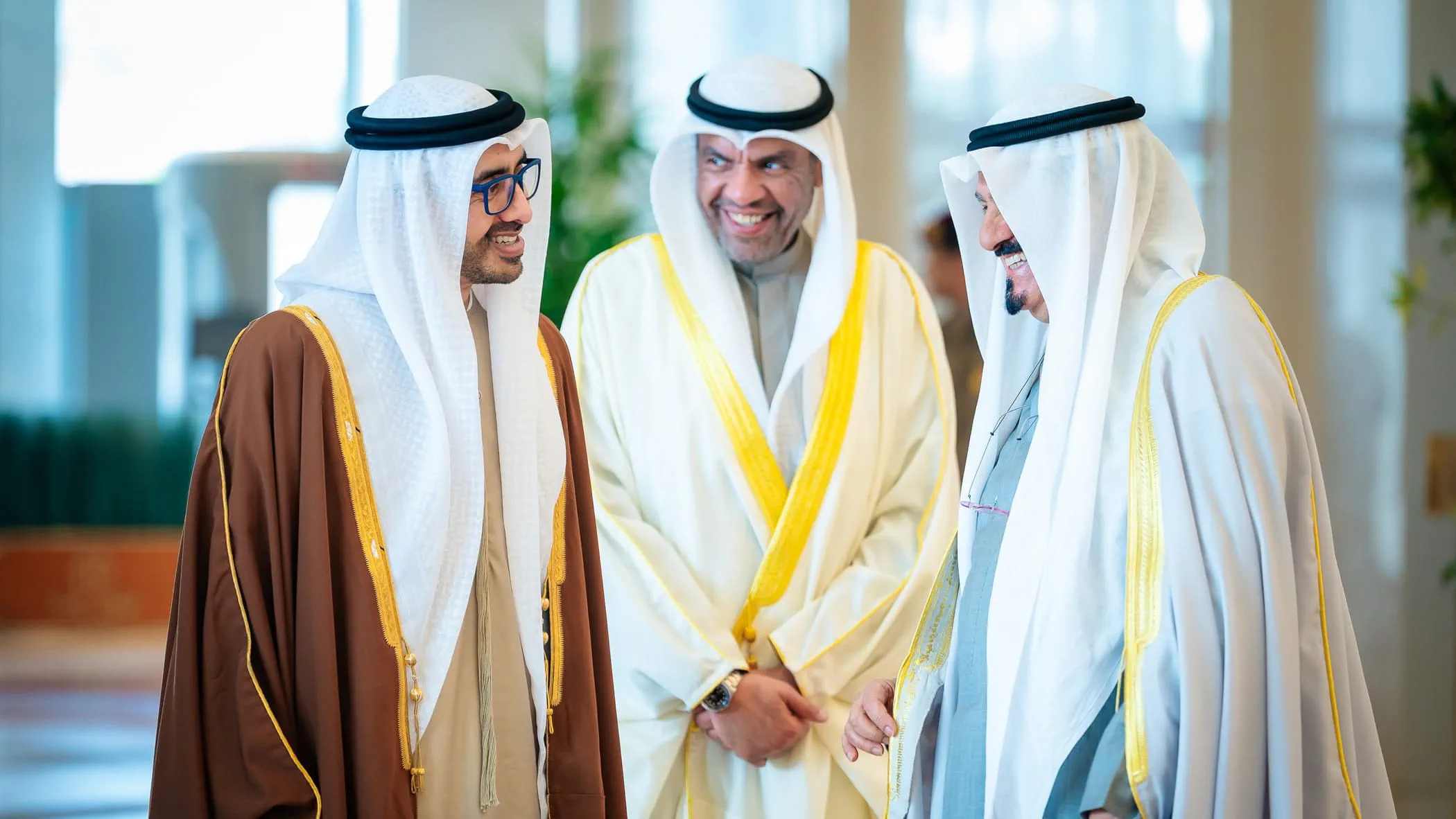 Abdullah bin Zayed meets Kuwaiti Prime Minister 