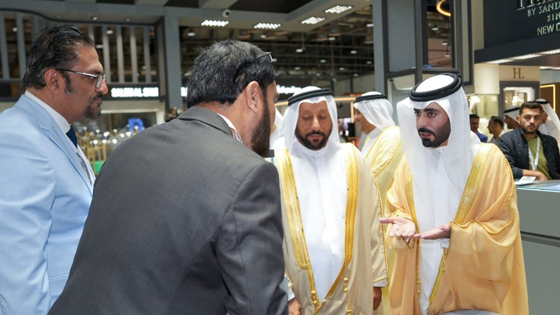 صورة بعنوان: خالد القاسمي يفتتح معرض "جواهر الإمارات 2026" في إكسبو الشارقة 