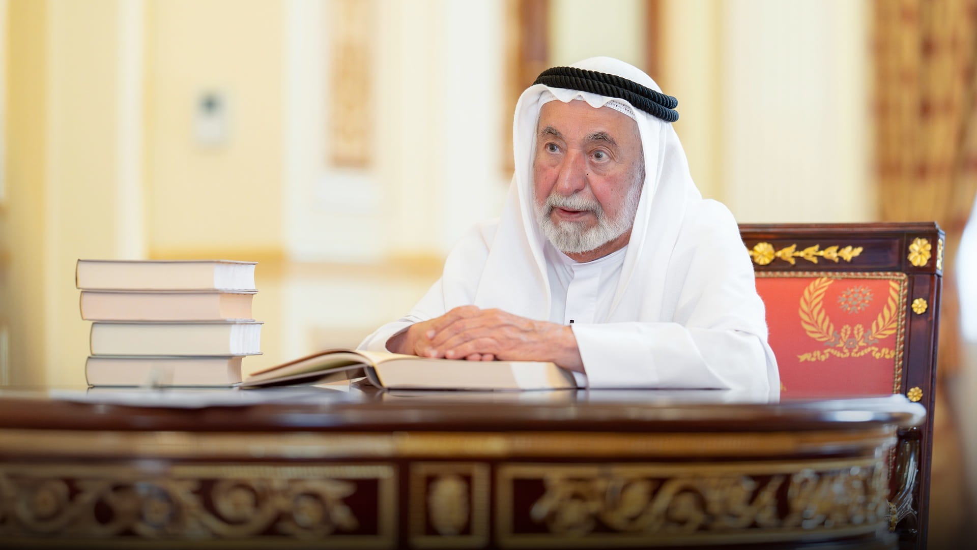 صورة بعنوان: حاكم الشارقة.. رحلة نصف قرن في صناعة المعرفة والاعتراف العالمي 