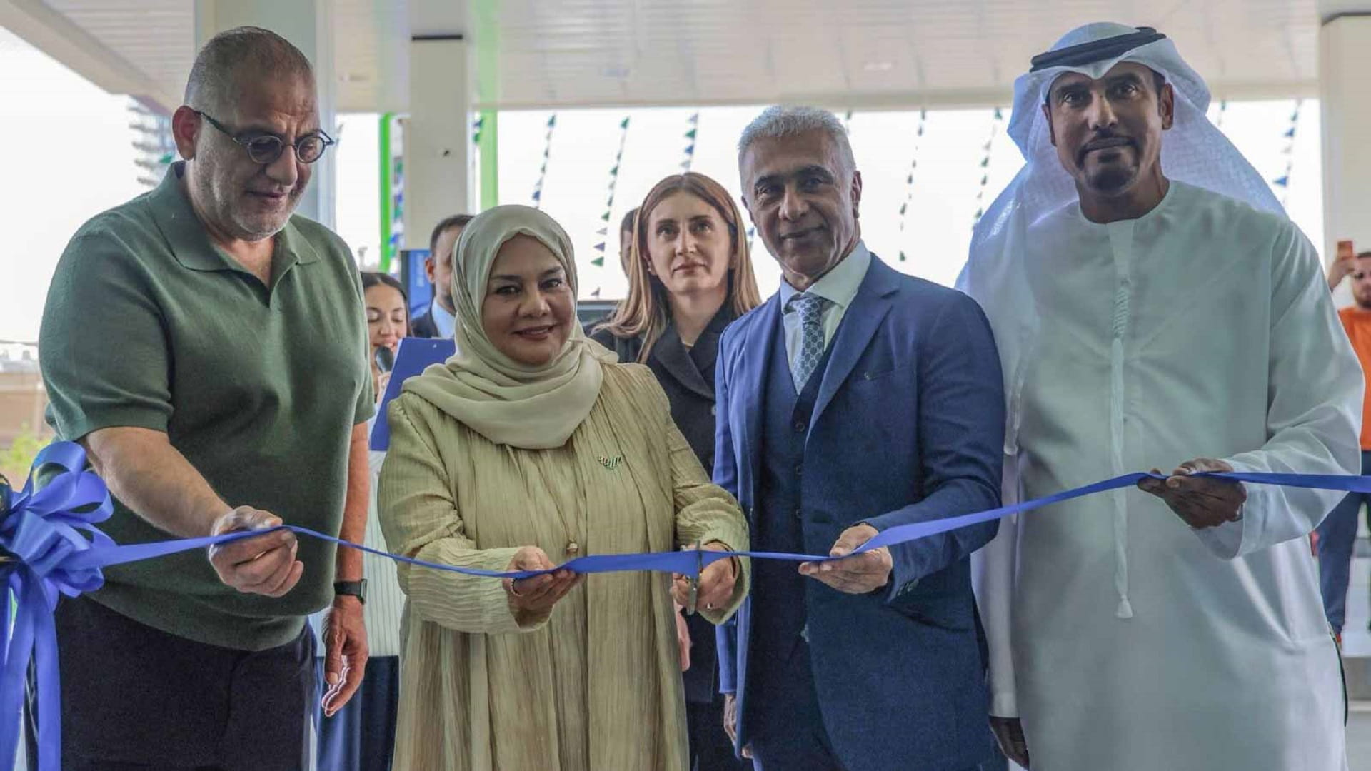 "الإمارات للبترول" "إمارات" تفتتح أول محطة لها في أرمينيا