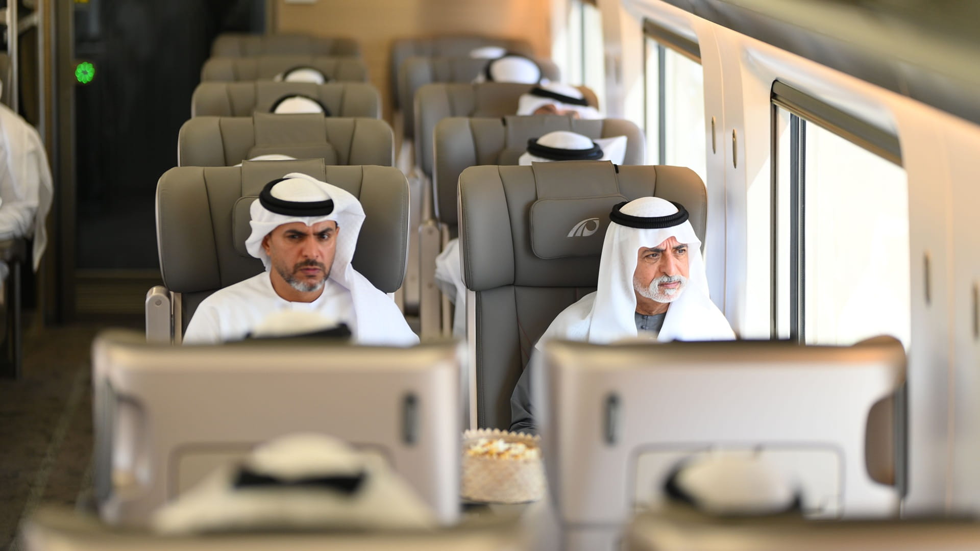 صورة بعنوان: نهيان بن مبارك: قطار الركاب استثمار إستراتيجي في مستقبل الإمارات 