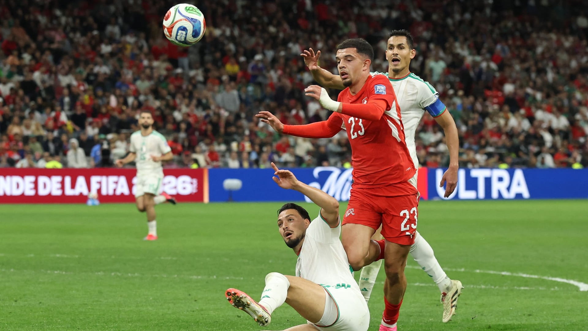 سويسرا إلى دور الـ16 في كأس العالم بفوزها على #الجزائر 