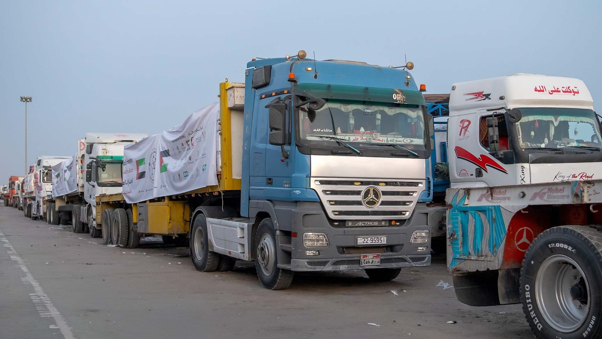 Four UAE aid convoys deliver 416 tonnes to Gaza