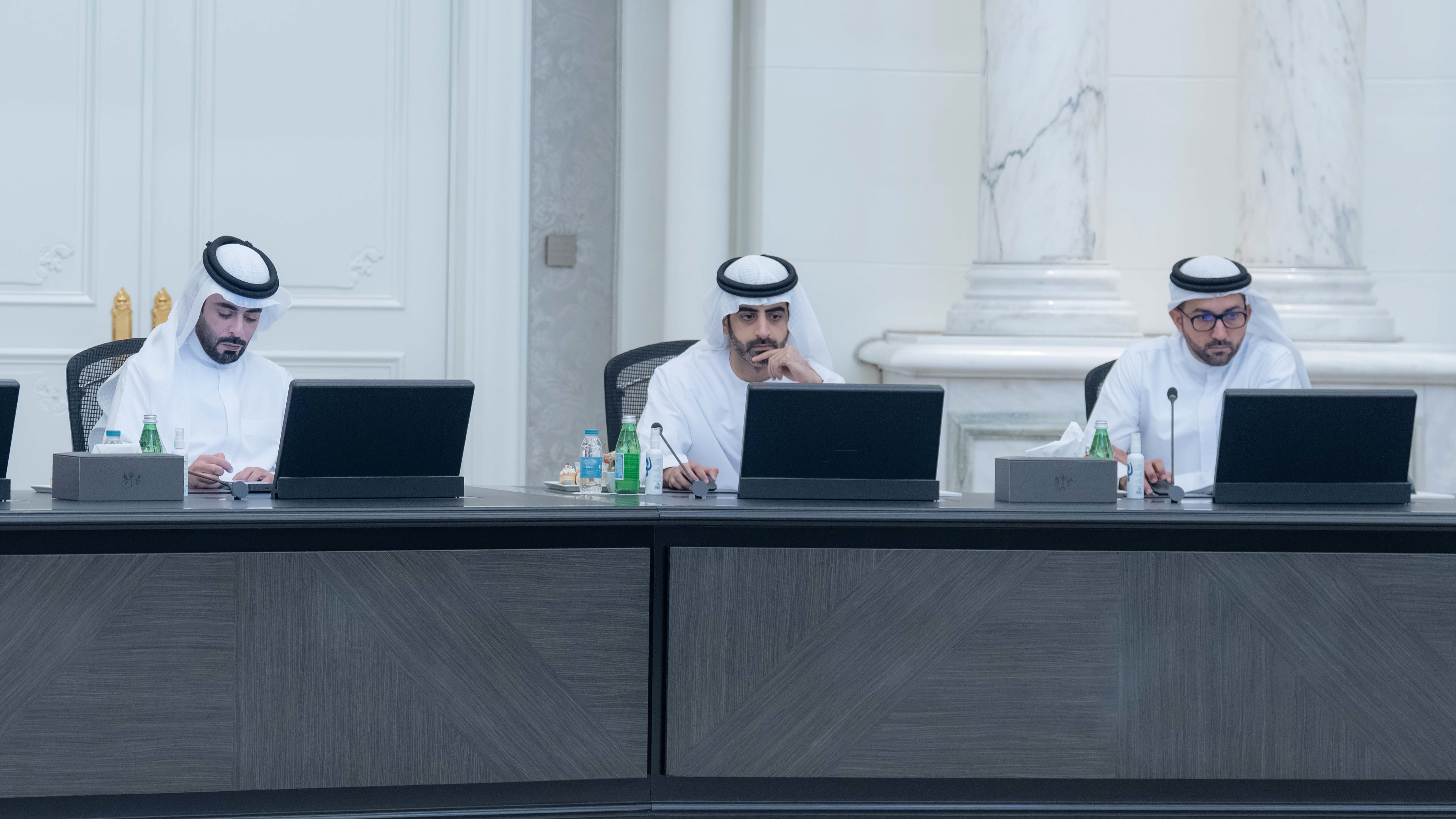 "تنفيذي الشارقة" يشكل اللجنة الدائمة لفاقدي الرعاية الاجتماعية