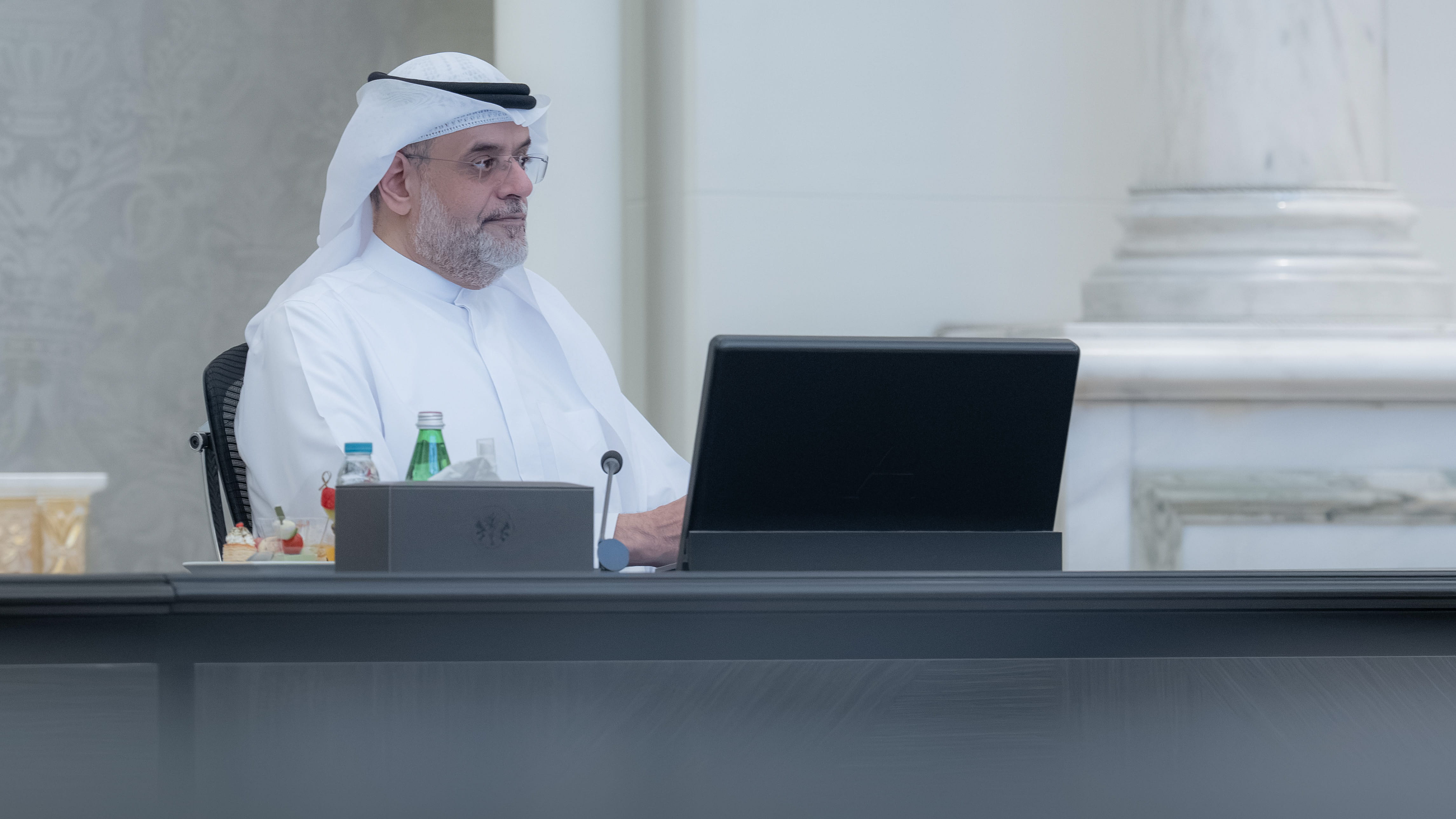 "تنفيذي الشارقة" يشكل اللجنة الدائمة لفاقدي الرعاية الاجتماعية