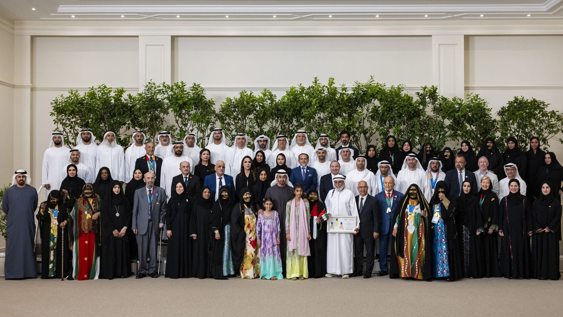 صورة بعنوان: رئيس الدولة يستقبل الفائزين في "ألعاب الماسترز أبوظبي 2026" 