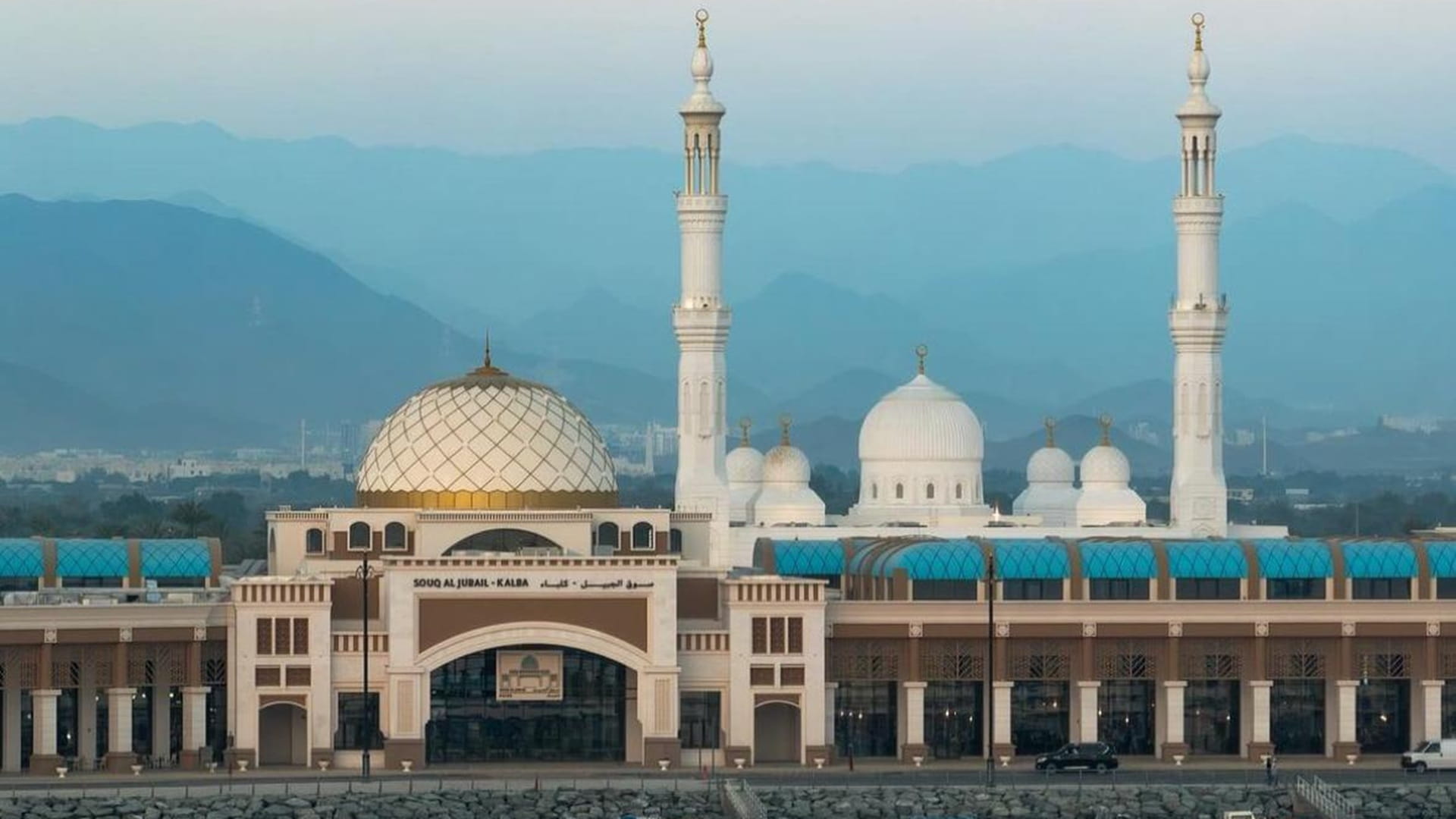 صورة بعنوان: سوق الجبيل بكلباء يستقطب أكثر من 372 ألف زائر بالنصف الأول من 2026 