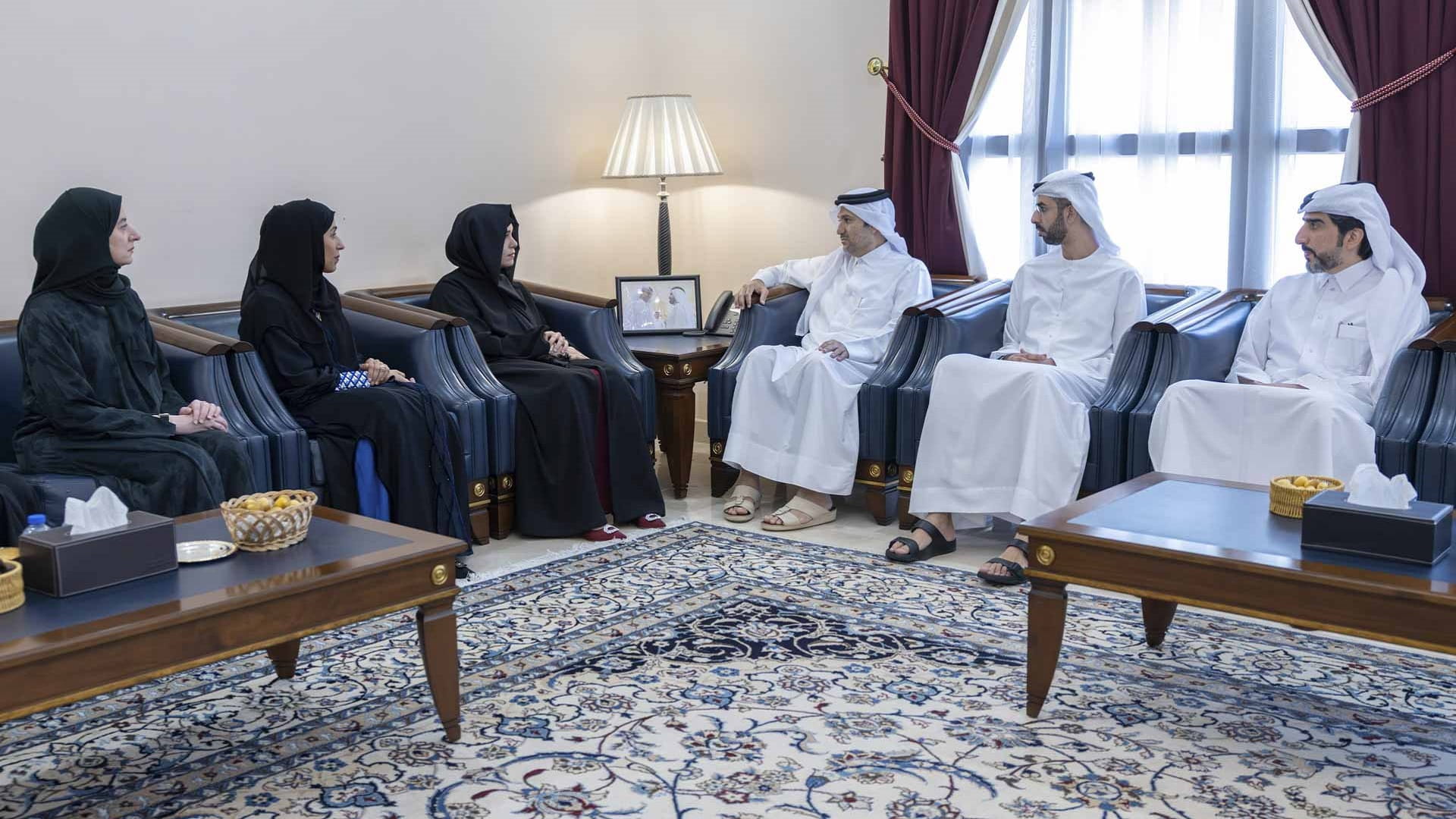 لطيفة بنت محمد تقدم واجب العزاء بوفاة حمد بن خليفة آل ثاني