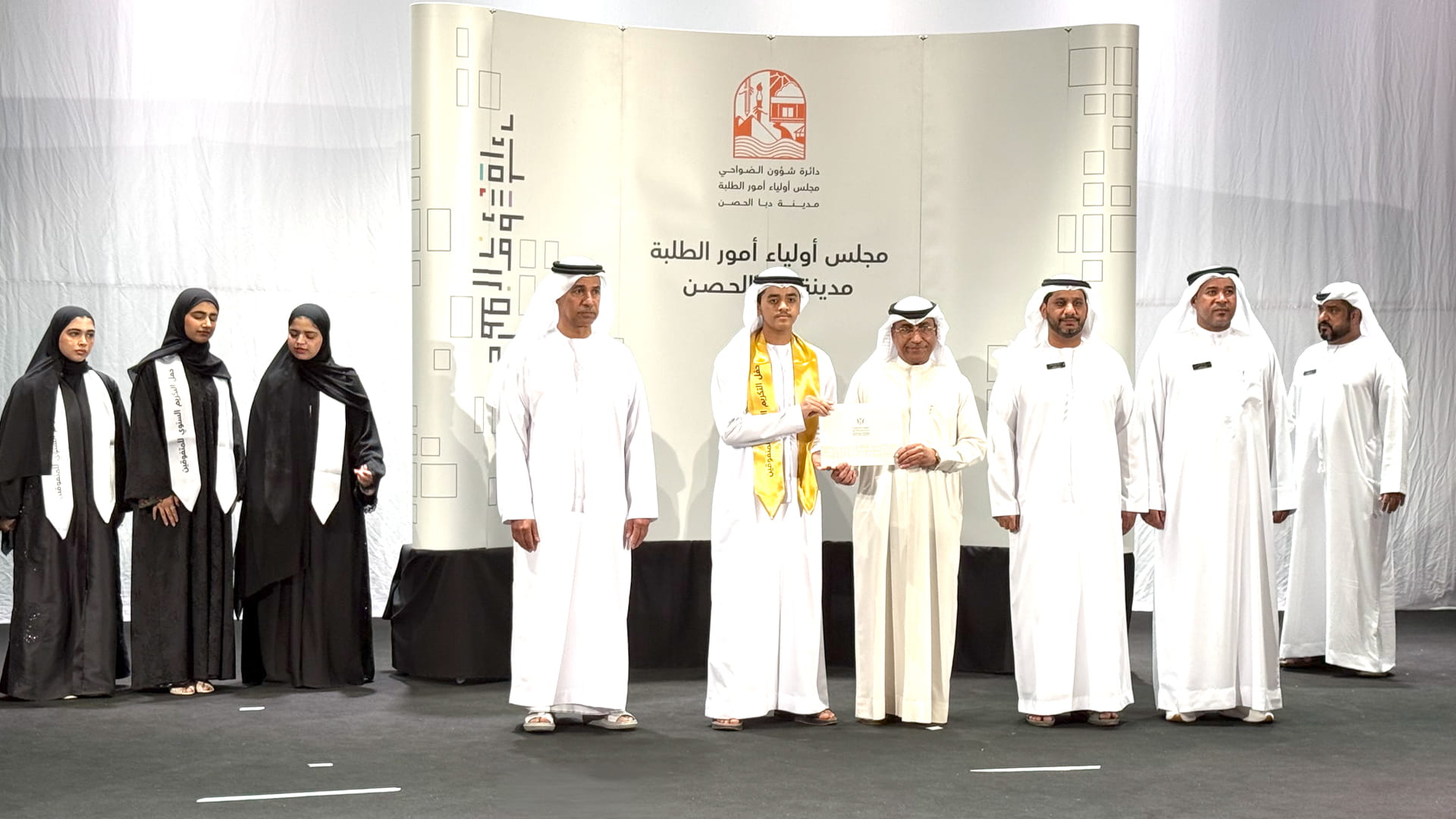 Saeed bin Saqr Al Qasimi honours outstanding students